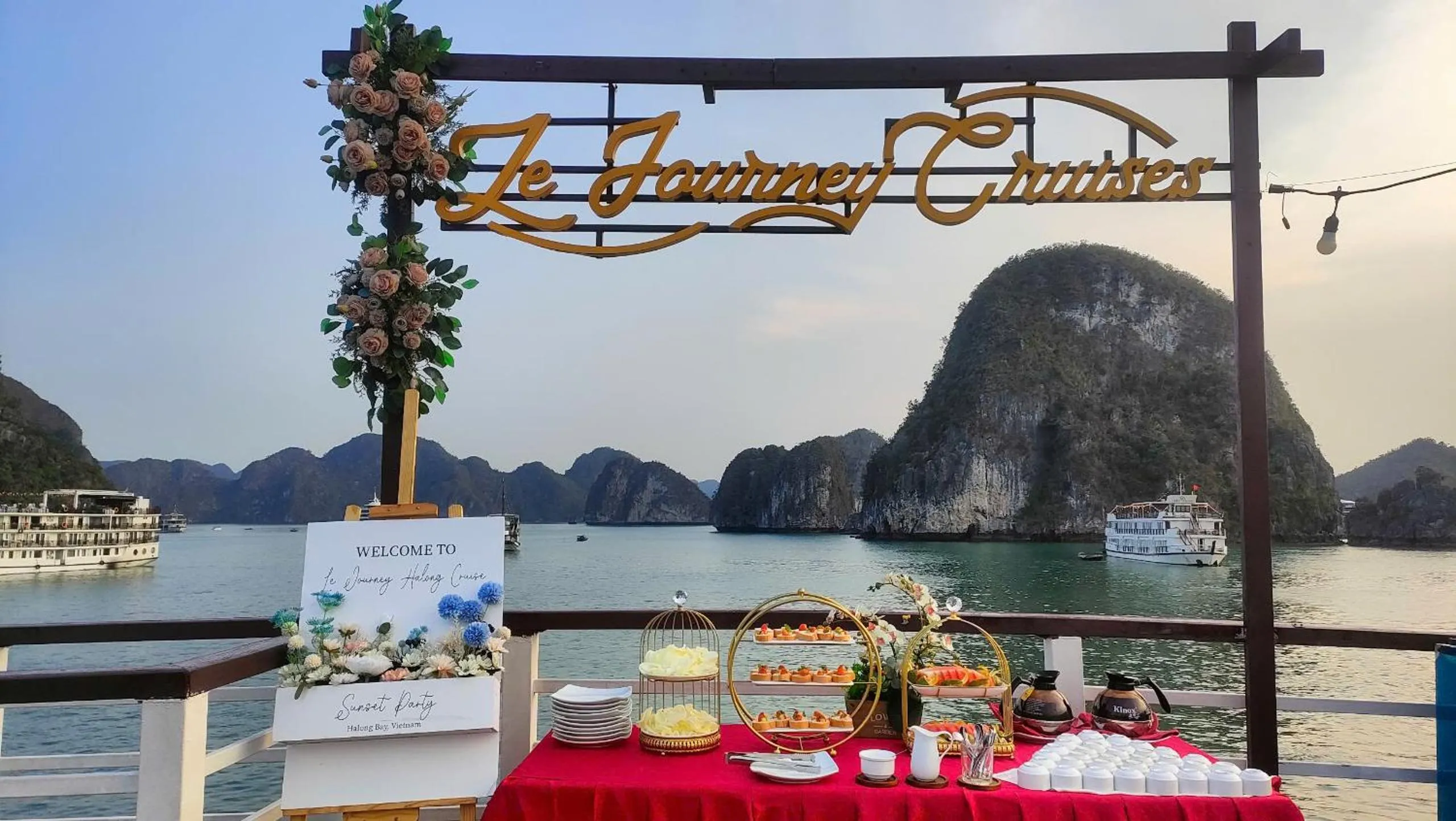 Food and drinks in Le Journey Premium Cruise Ha Long