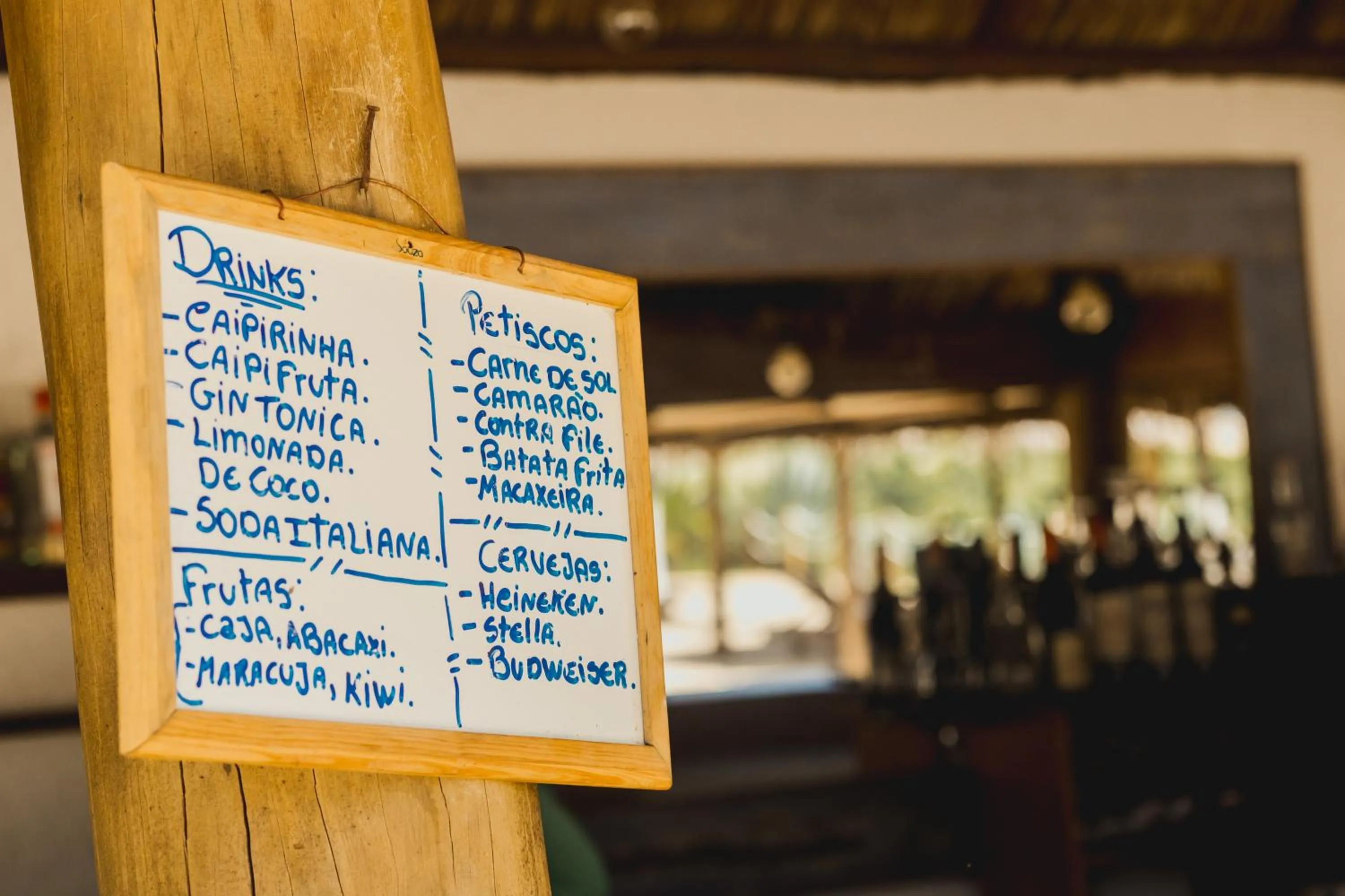 Lounge or bar in Recanto da Praia Pousada