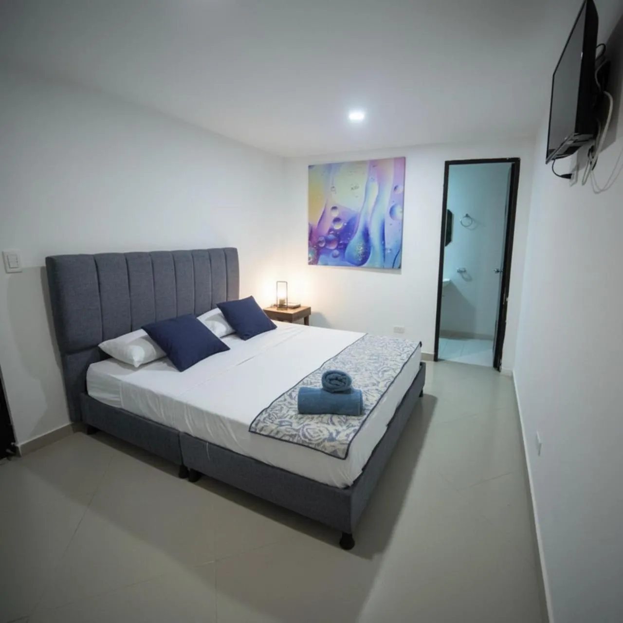 Photo of the whole room, Bed in Open Sea Hotel Cartagena - Frente al mar