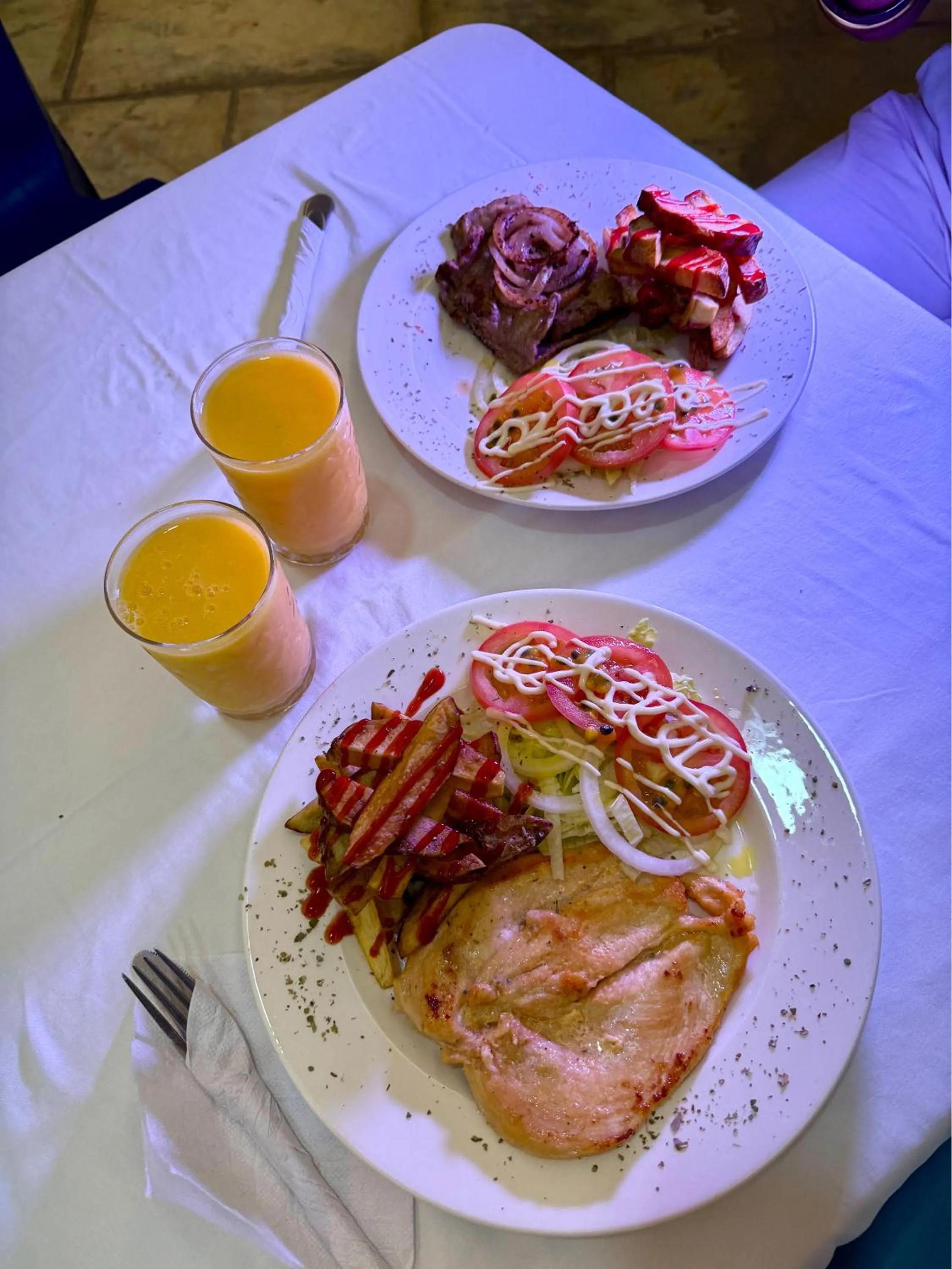 Food and drinks in Open Sea Hotel Cartagena - Frente al mar