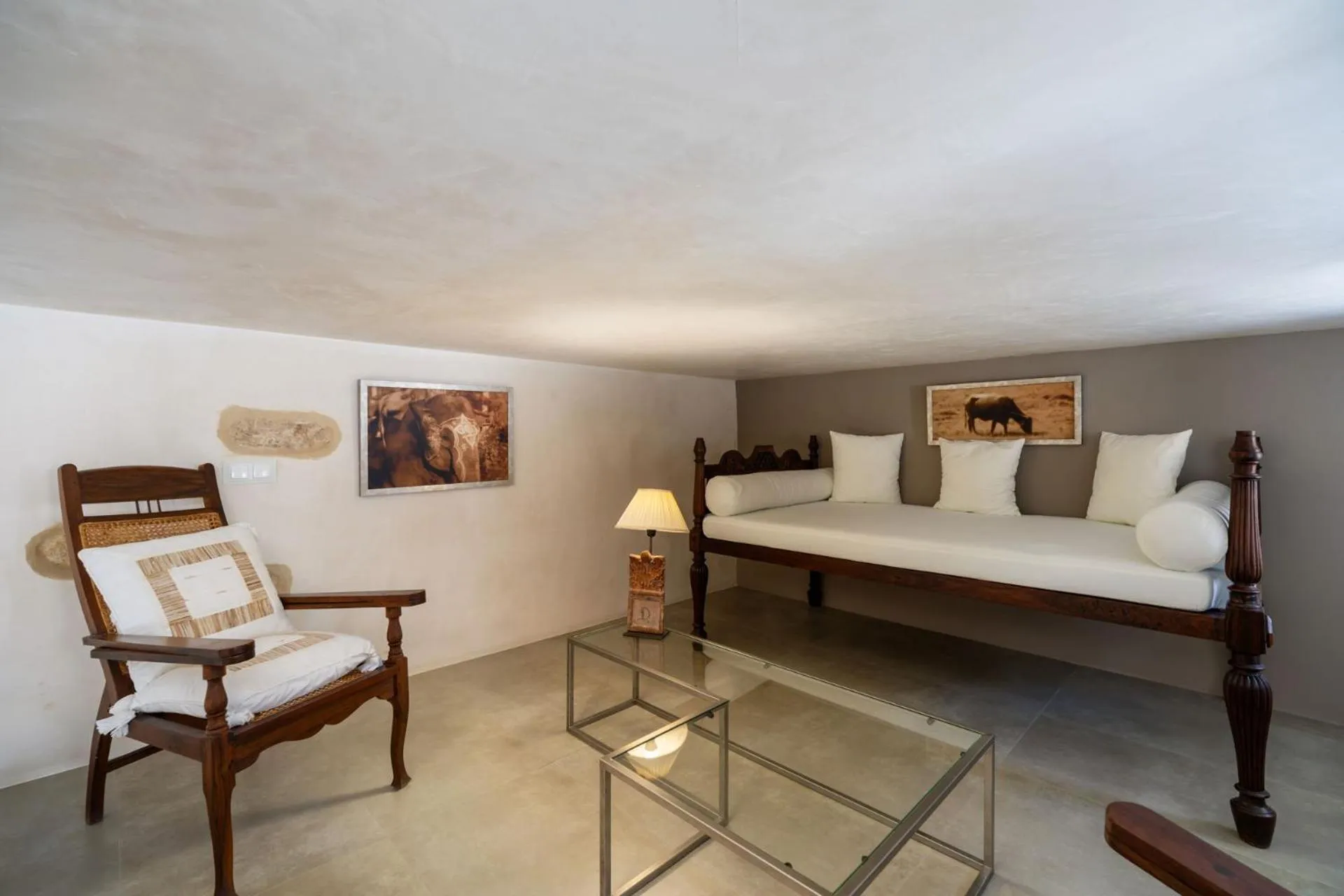 Living room, Bed in Hotel Boutique V - by Grupo Tribu