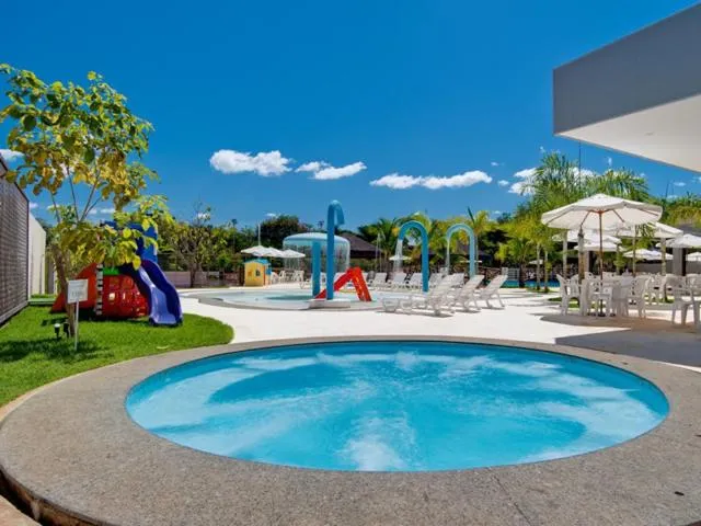 Swimming pool in Pousada do Ipê