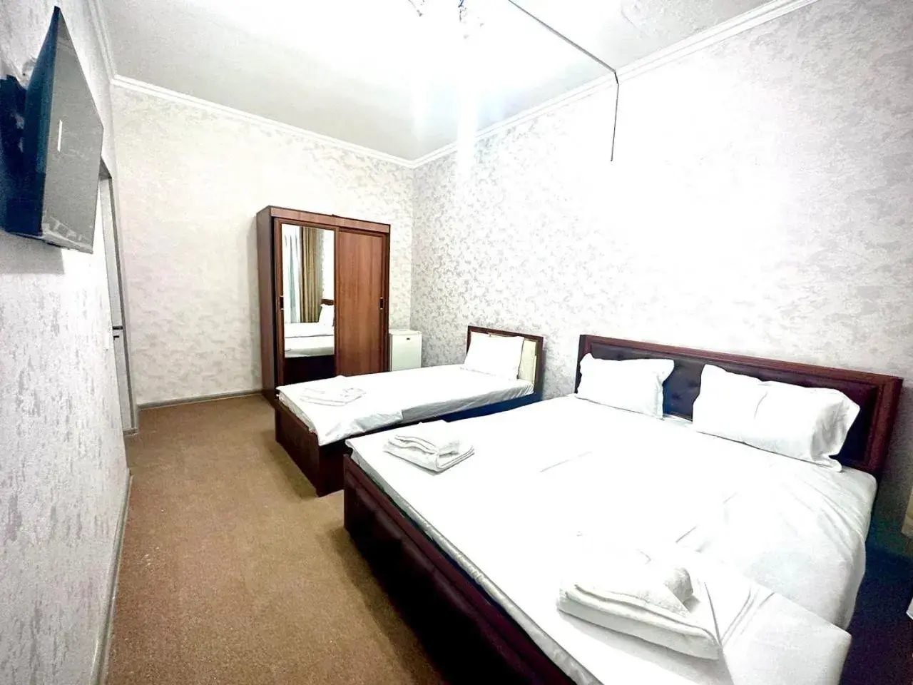 Family Room with Shower in Hafiz Plaza Hotel Family Room with Shower in Hafiz Plaza Hotel