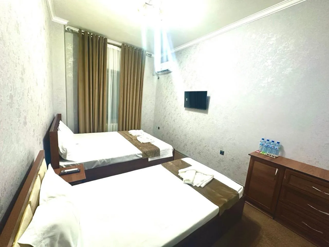 Photo of the whole room, Bed in Hafiz Plaza Hotel