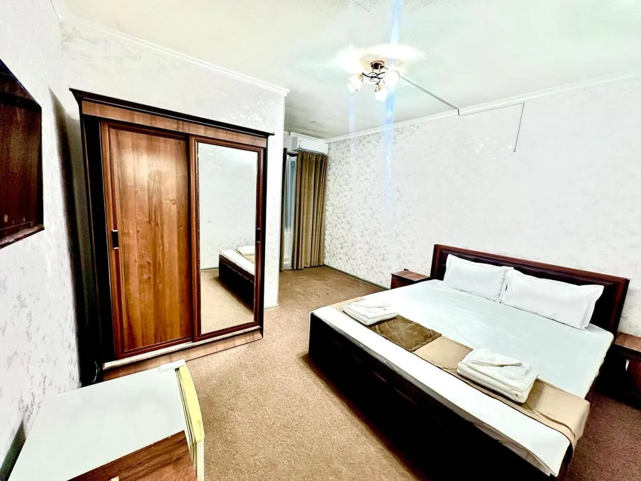 Bed in Hafiz Plaza Hotel