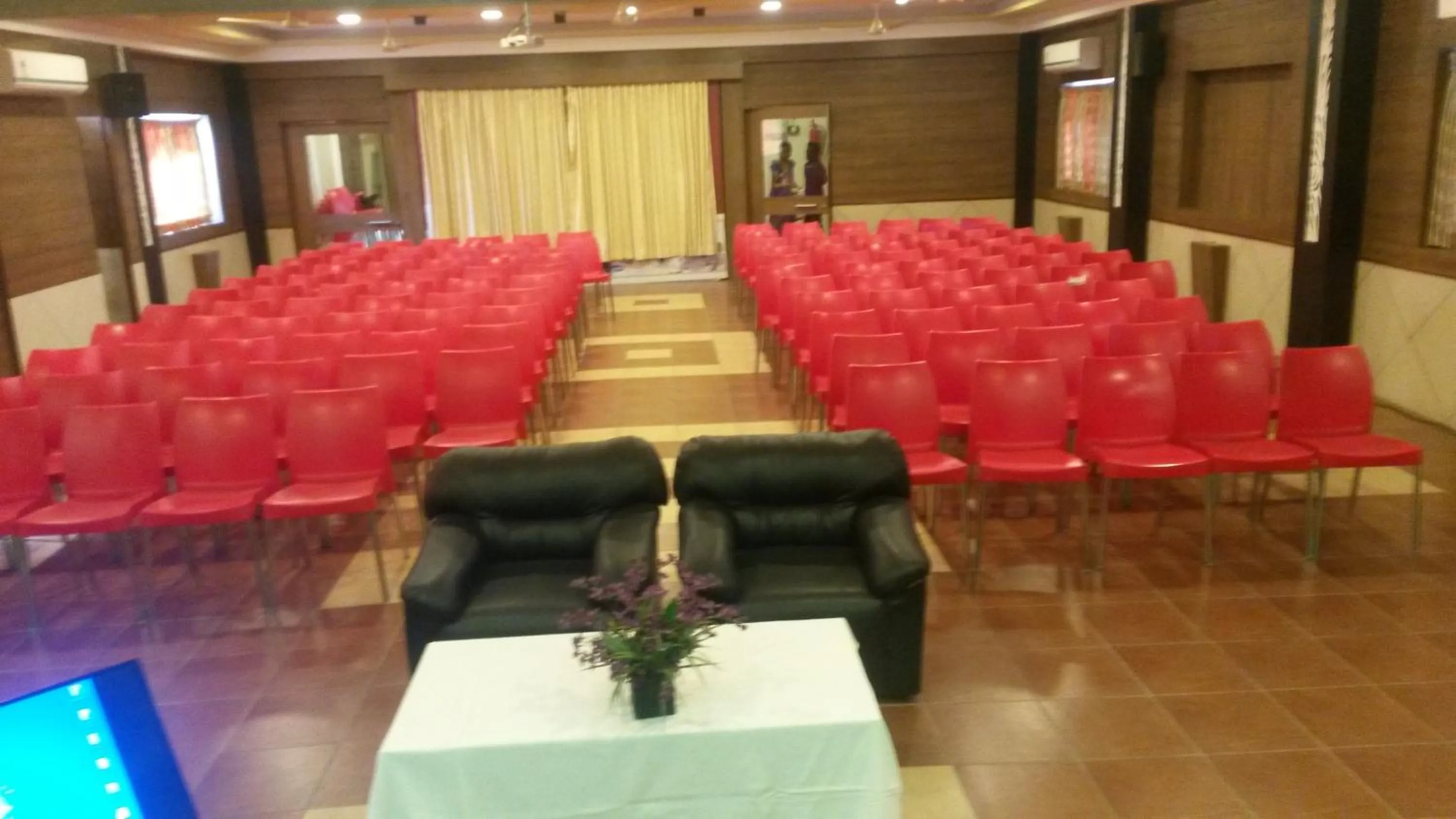 Balcony/Terrace in Kohinoor Hotels