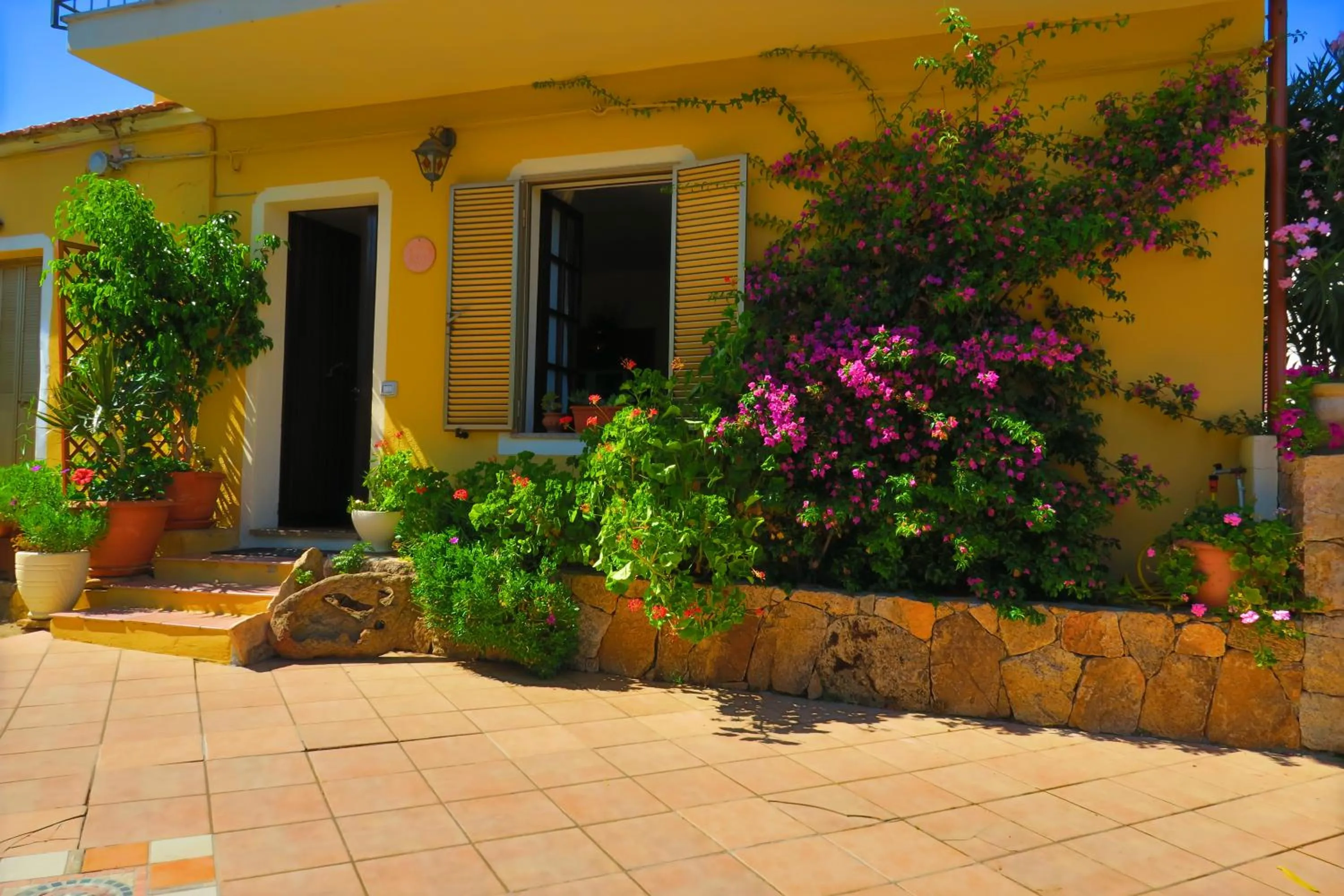 Facade/entrance in B&B Baia Turchese