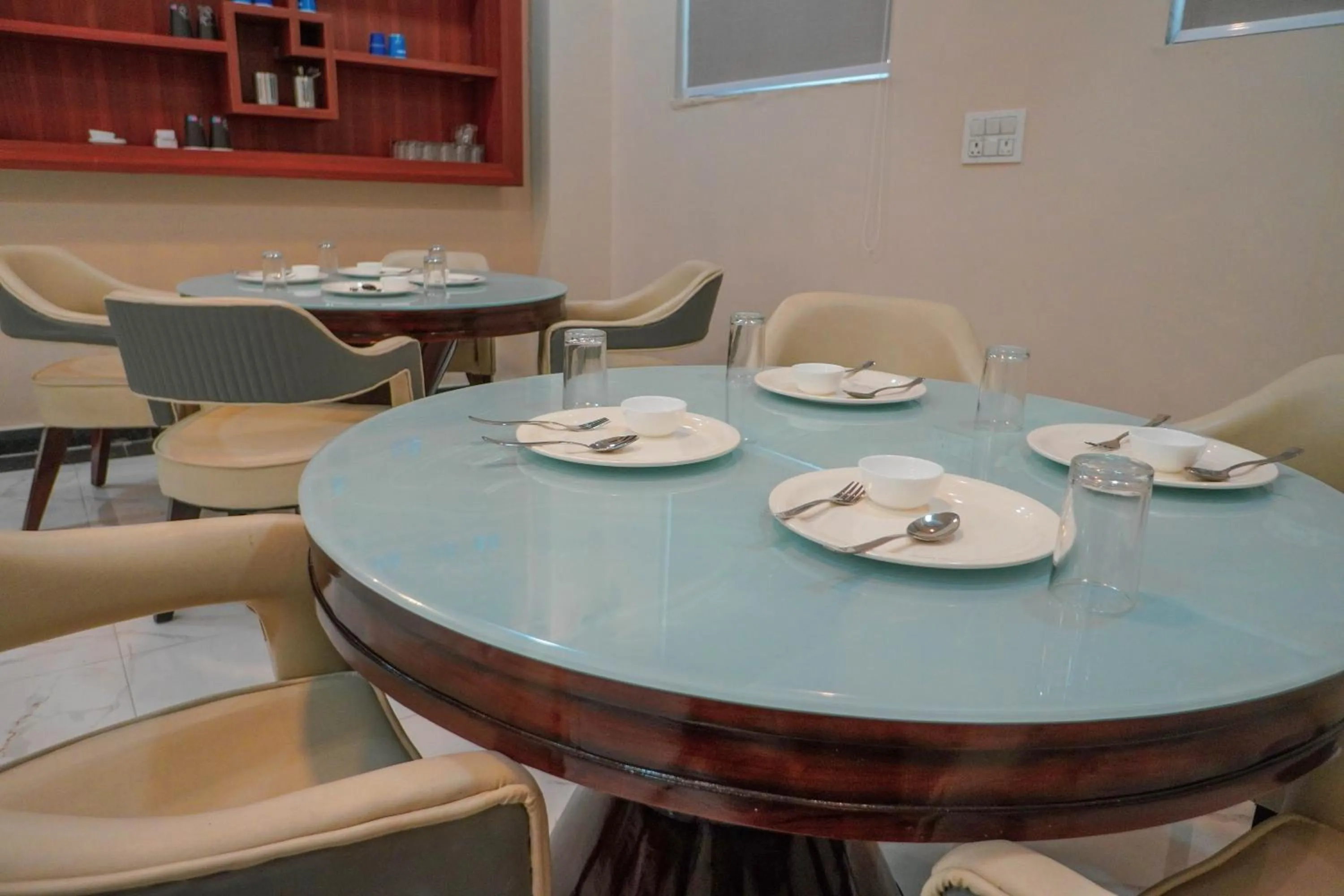 Hotel Relax Suites FNG Expresway 63 Noida