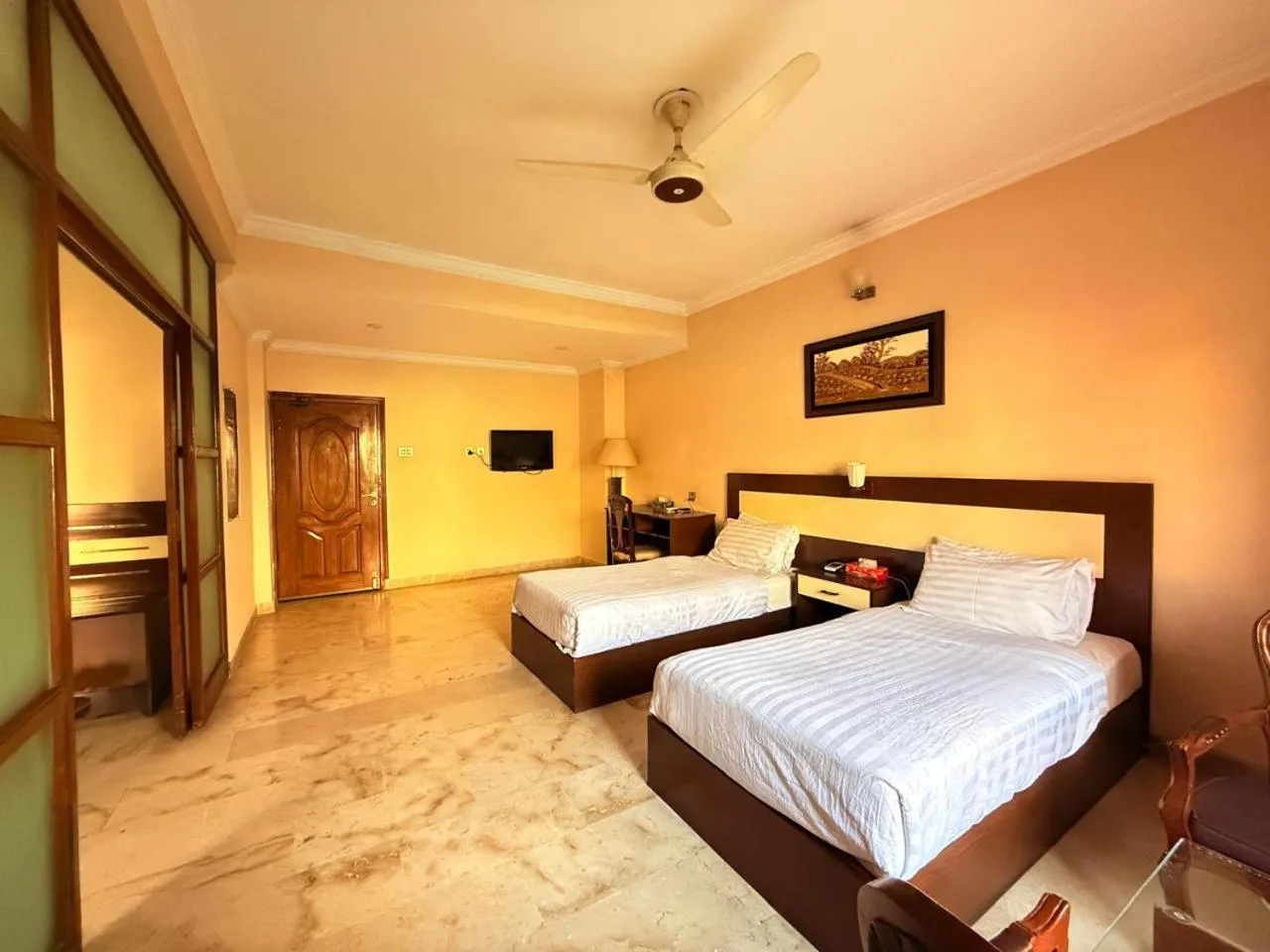 Pameer Hotel Mingora