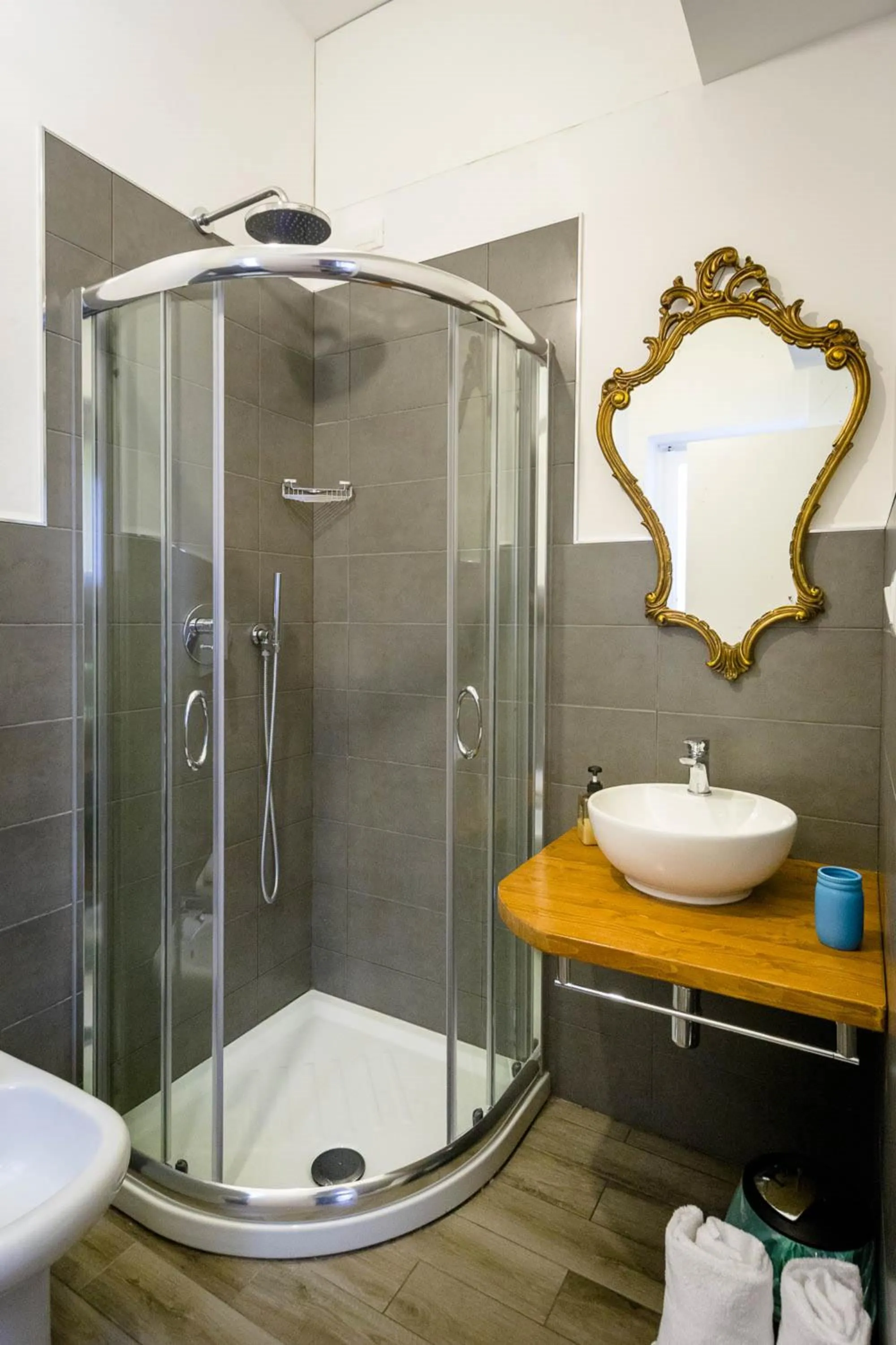 Bathroom in B&B I Portici Di Sottoripa