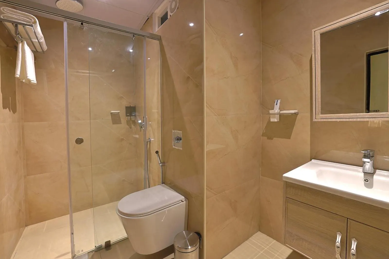 Hotel Grand Continent Premiere, Banjara Hills, Hyderabad