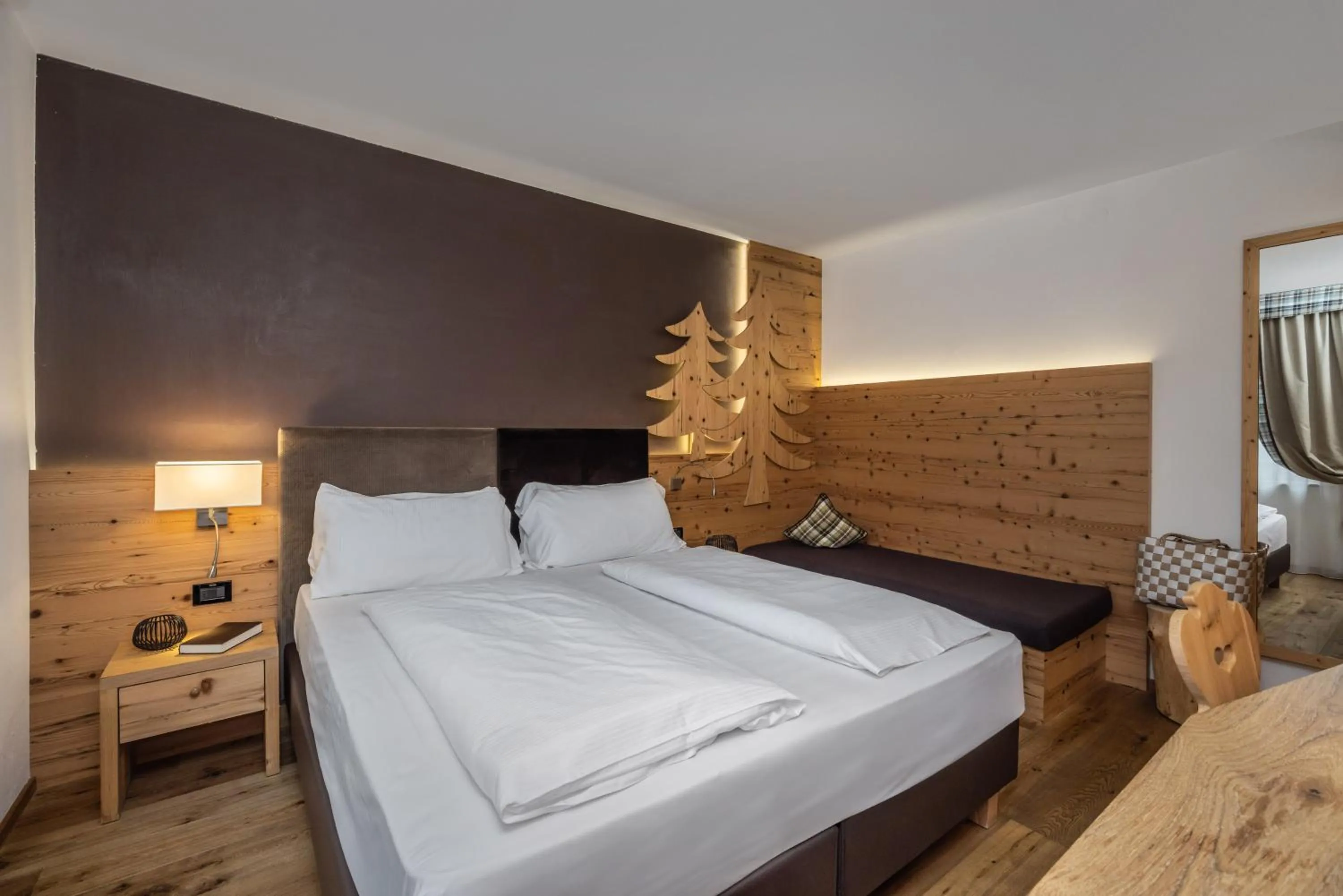 Bed in Hotel Ravelli Luxury Spa