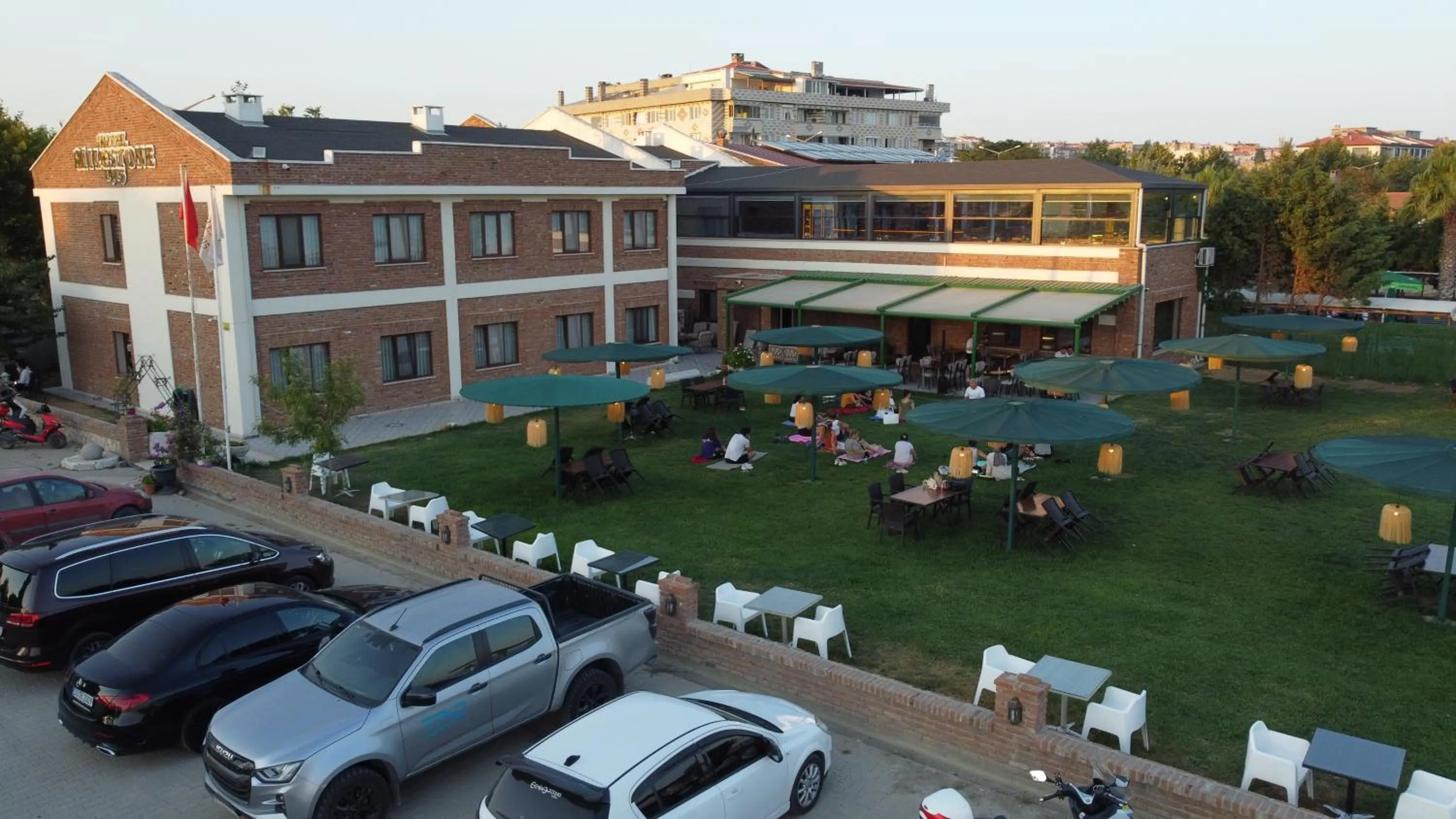 Garden in Hotel Milestone1915