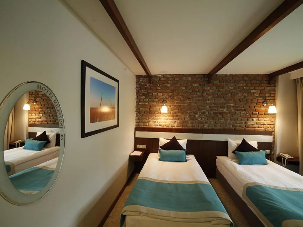 Bed in Hotel Milestone1915