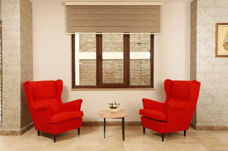 Seating area in Hotel Milestone1915