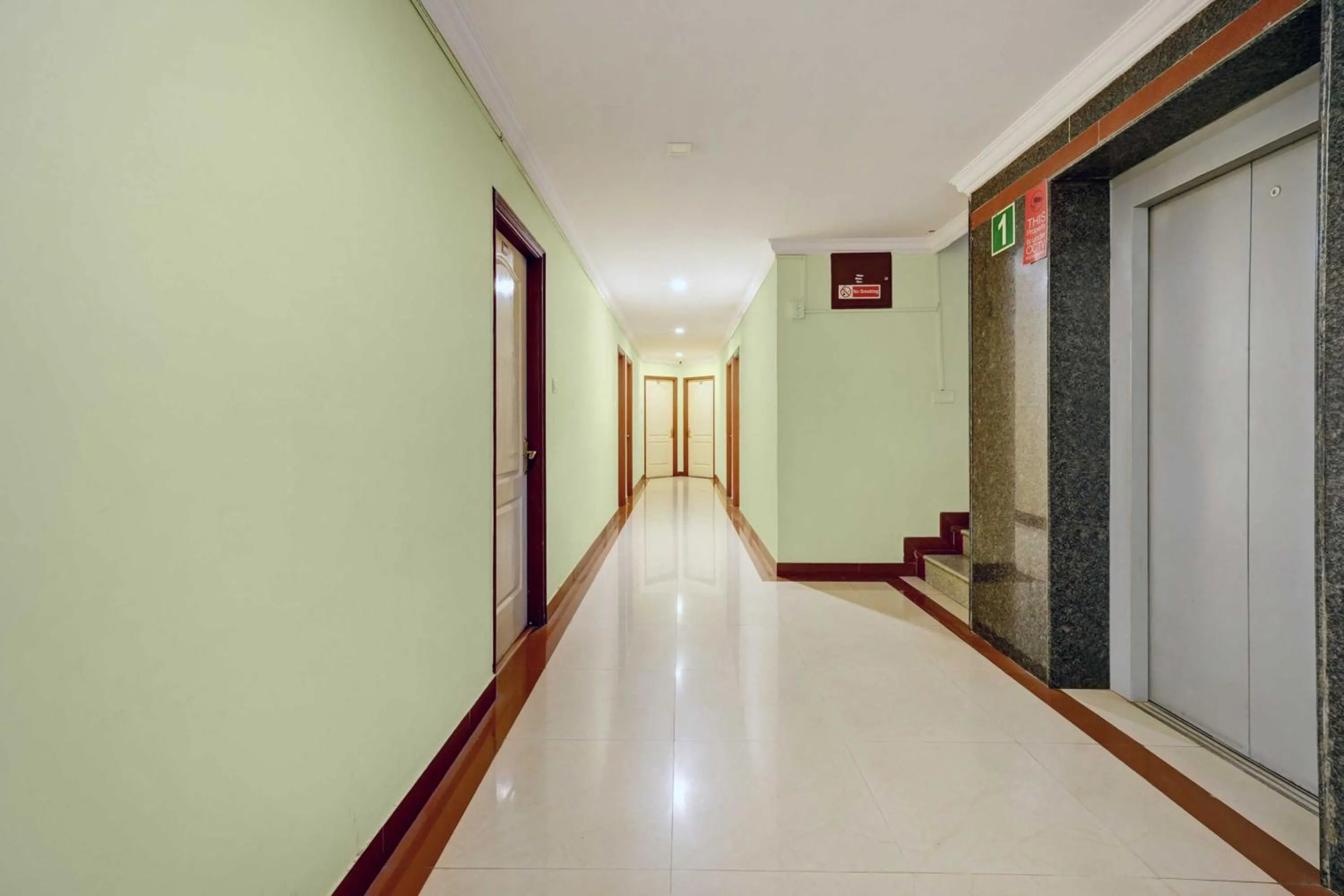 Lobby or reception in Hotel O Bangalore Royal Meenakshi Mall