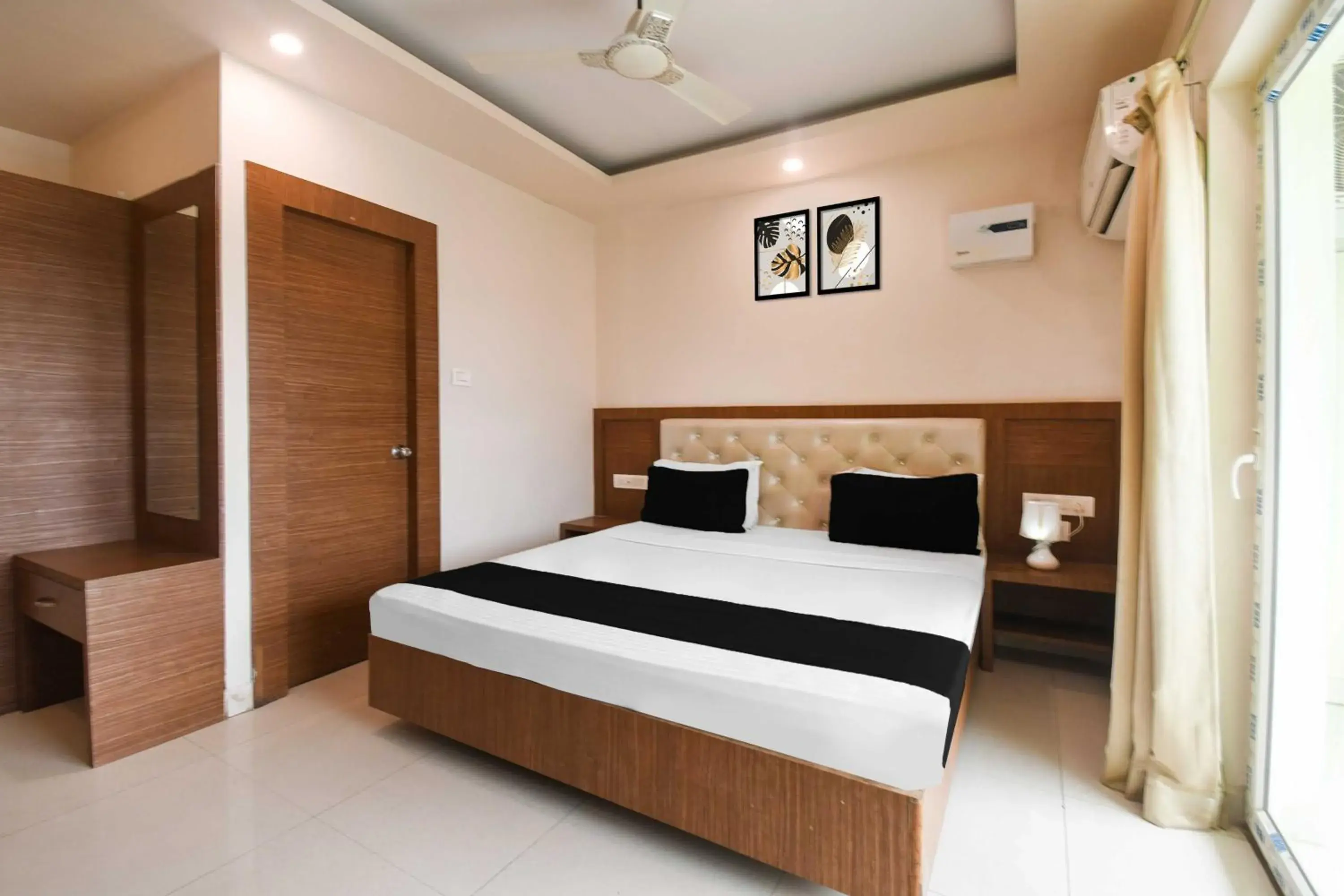 Classic Triple Room - single occupancy in Hotel O Puri Shri Jagannatha Temple Classic Triple Room - single occupancy in Hotel O Puri Shri Jagannatha Temple