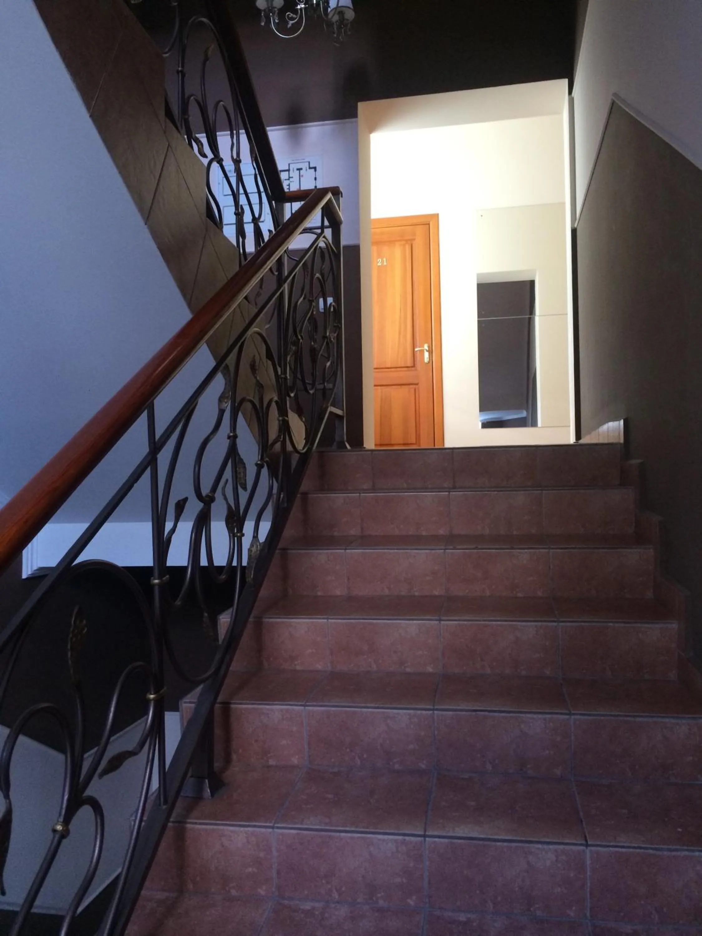 Altyn Adam Hotel