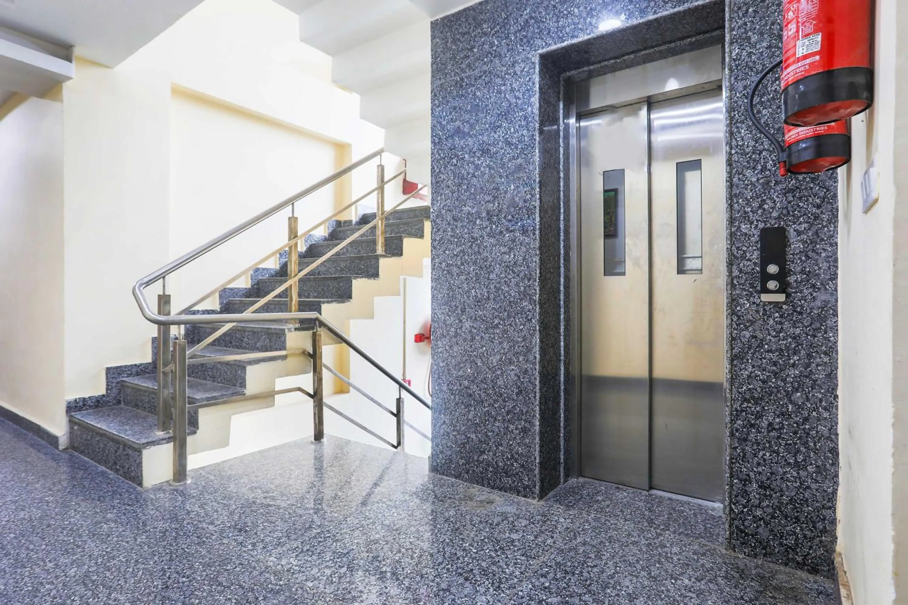 Facility for disabled guests in Super Collection O Sector 44 Near Botanical Garden