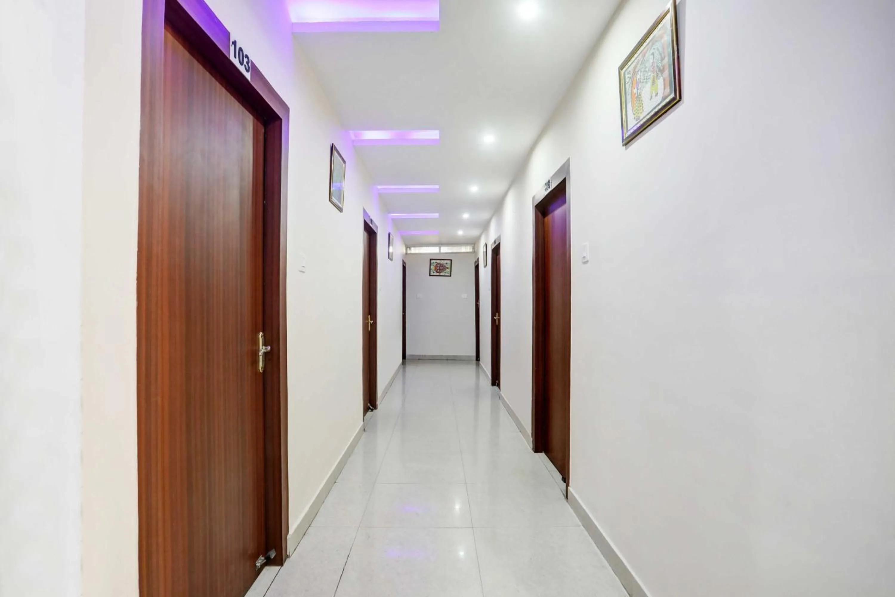 Lobby or reception in Hotel O Danapur Near Railway Station