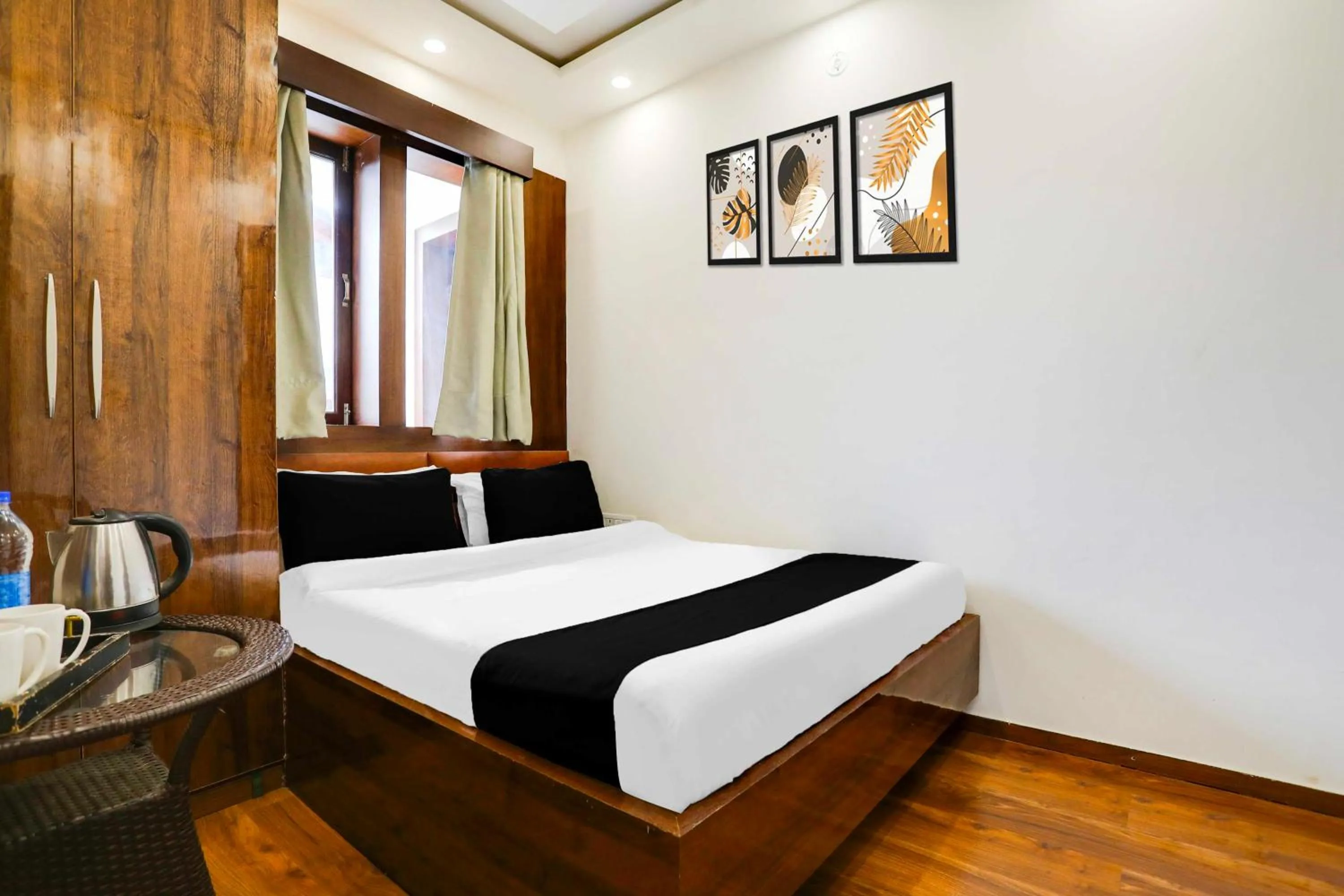 Bedroom, Bed in Hotel O Nainital Eco Cave Park