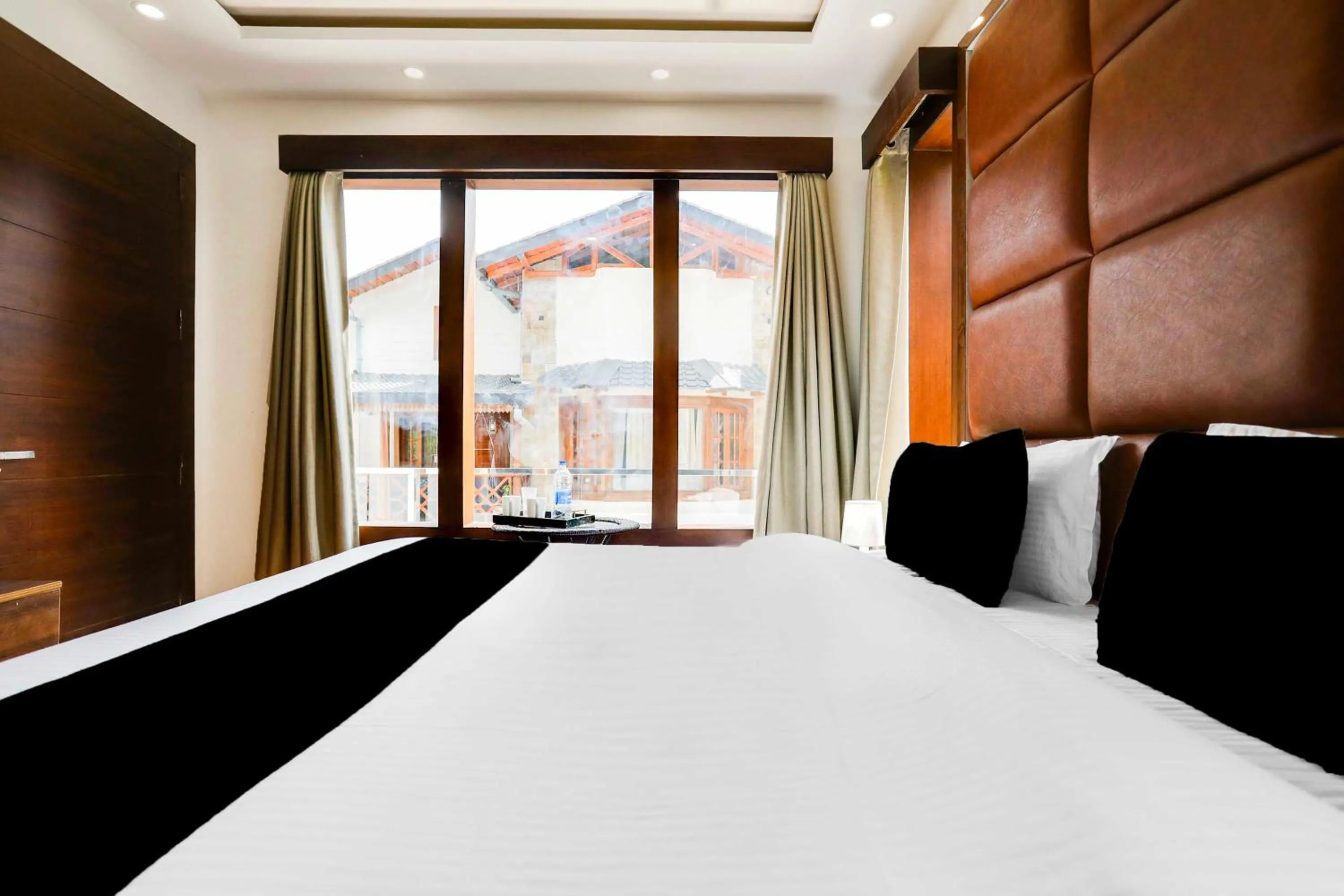 Bedroom, Bed in Hotel O Nainital Eco Cave Park