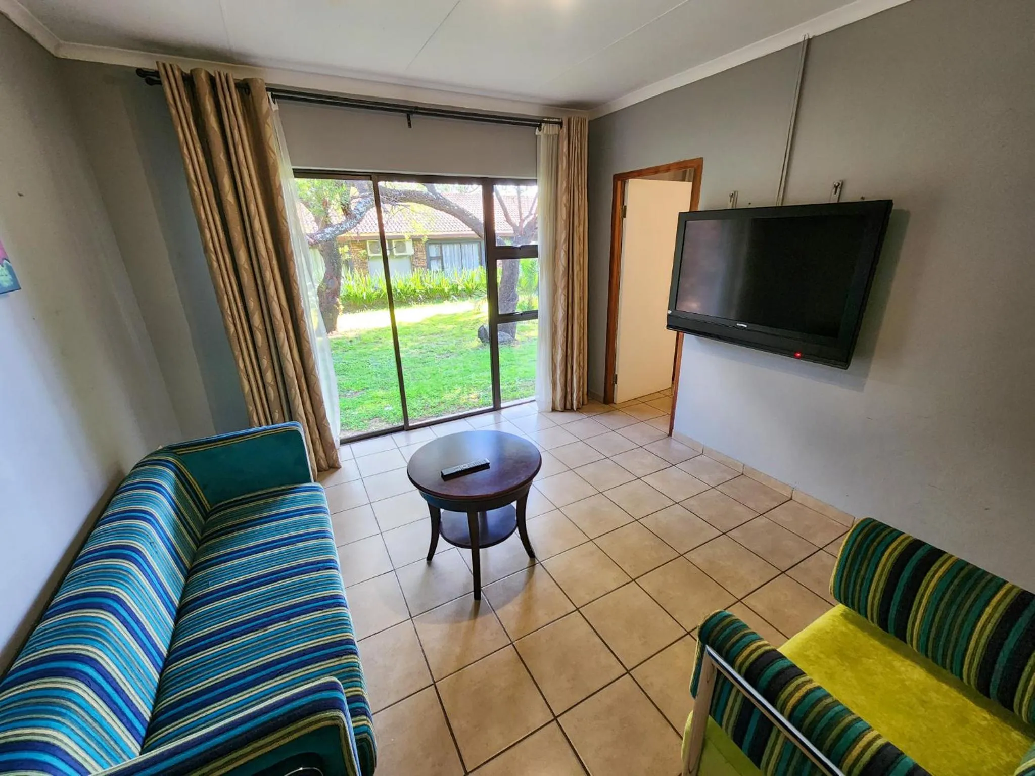 Communal lounge/ TV room in The Venue Country Hotel & Spa