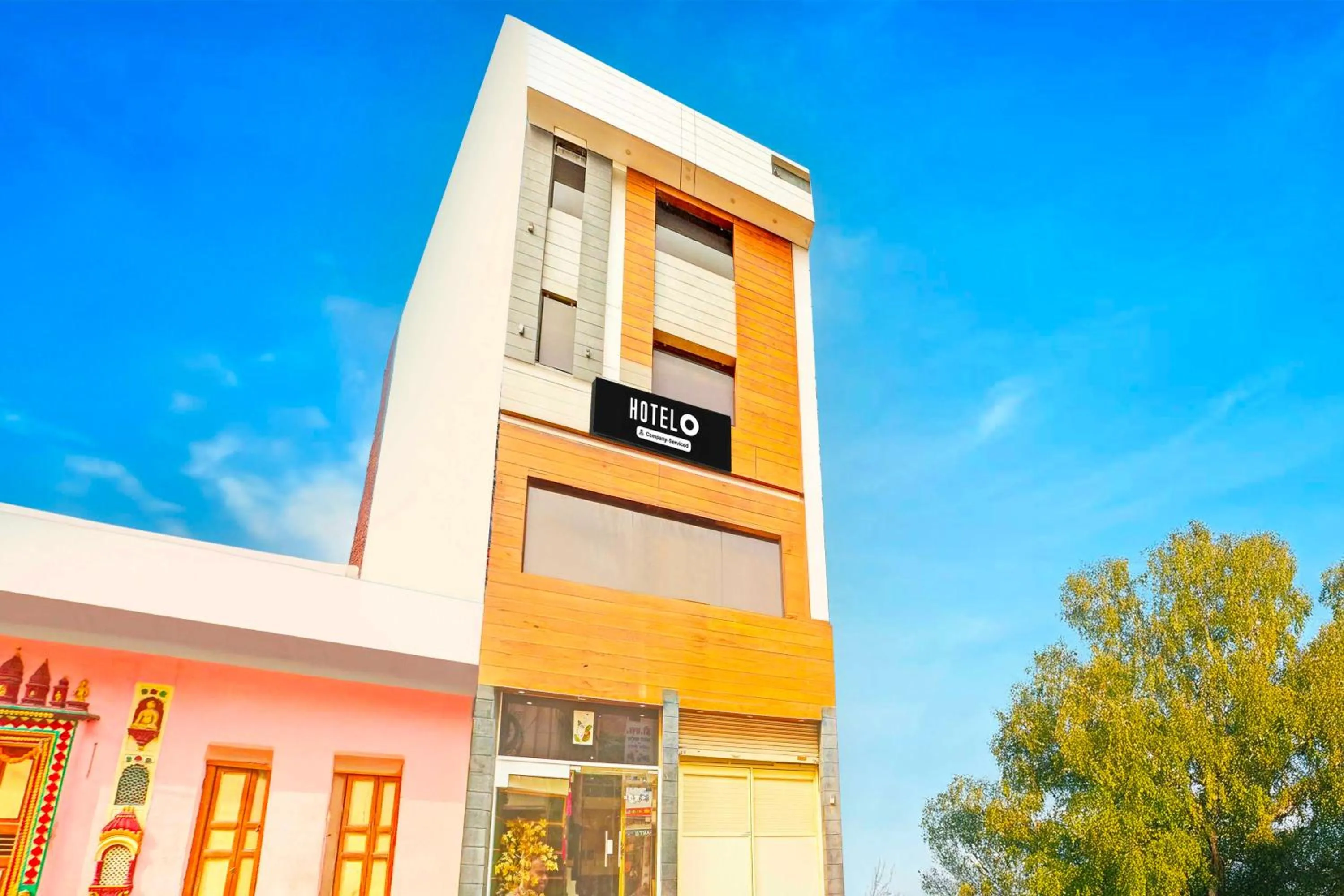 Facade/entrance in Hotel O Phalka Bazaar Gwalior