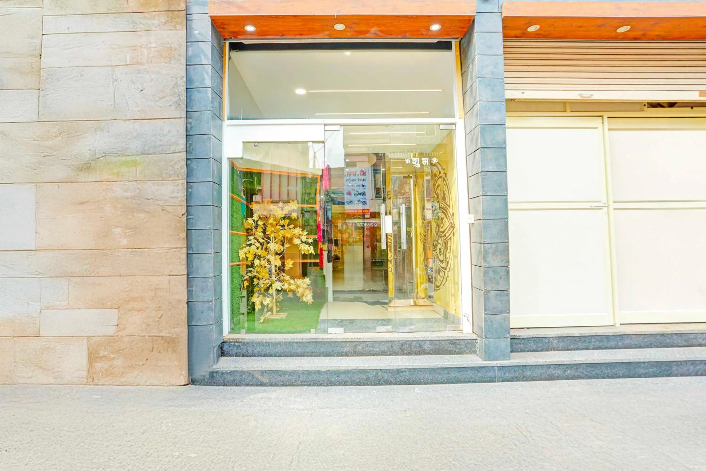Facade/entrance in Hotel O Phalka Bazaar Gwalior