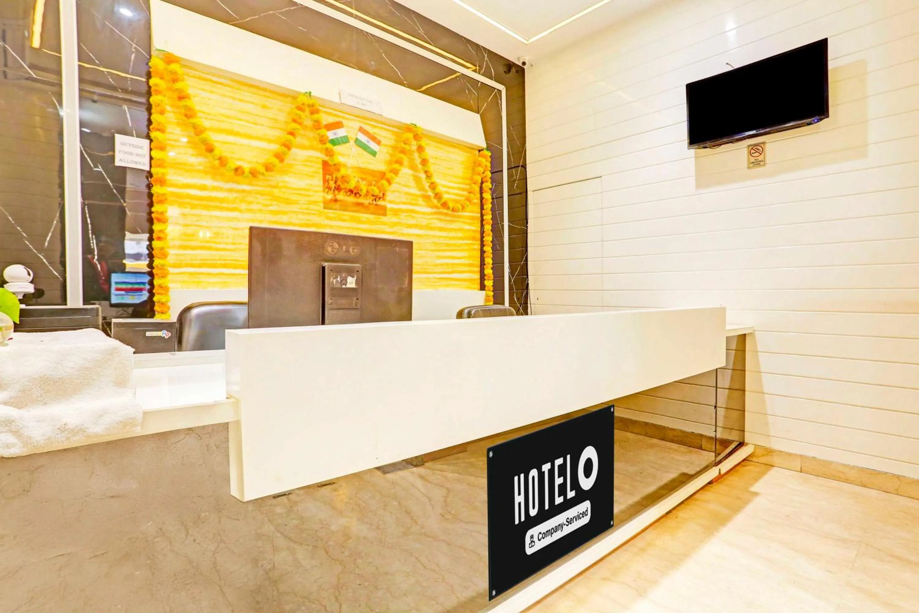 Lobby or reception in Hotel O Phalka Bazaar Gwalior