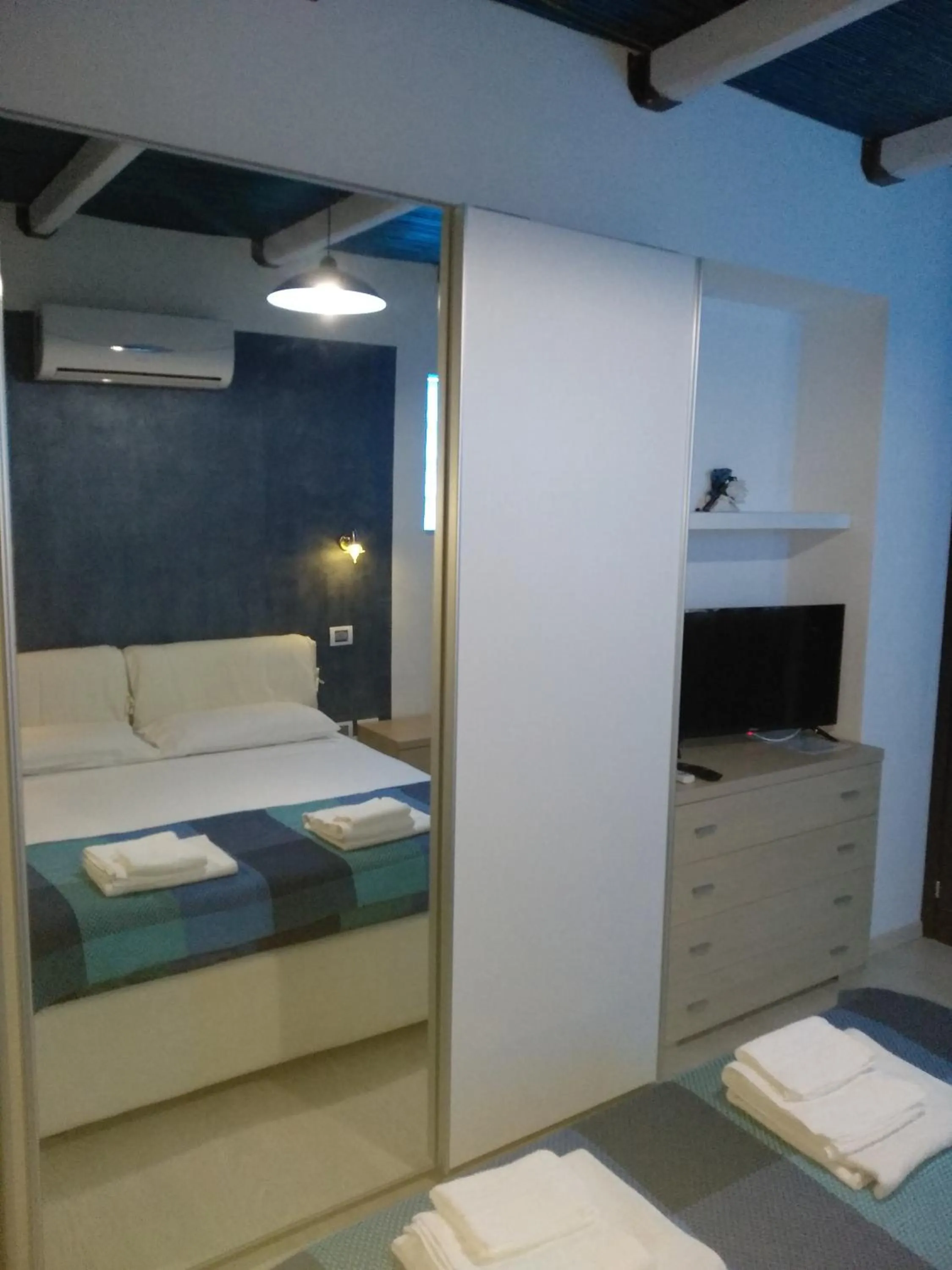 Bed in Antico Centro Quartu
