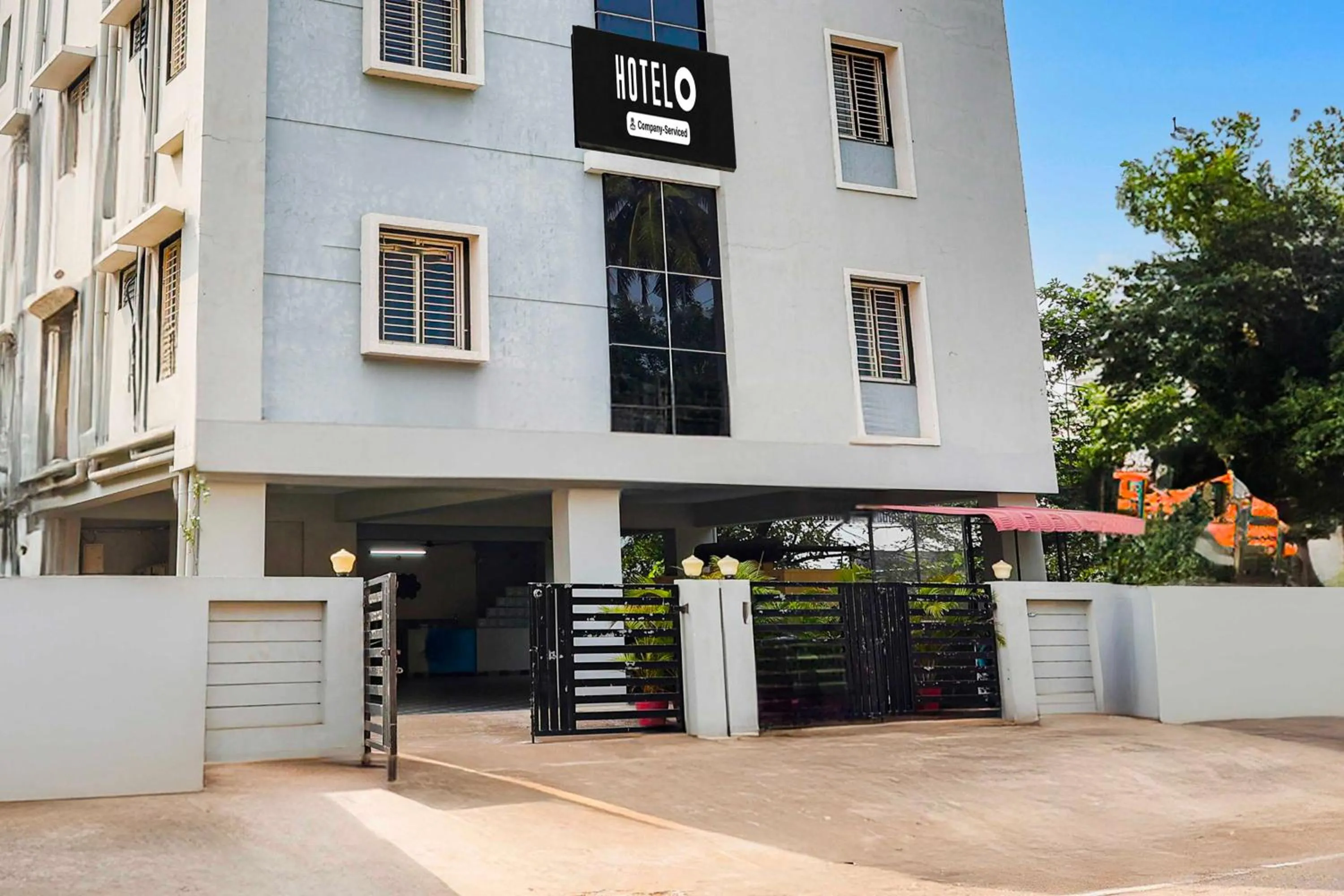 Facade/entrance in Hotel O Kakinada Town Junction