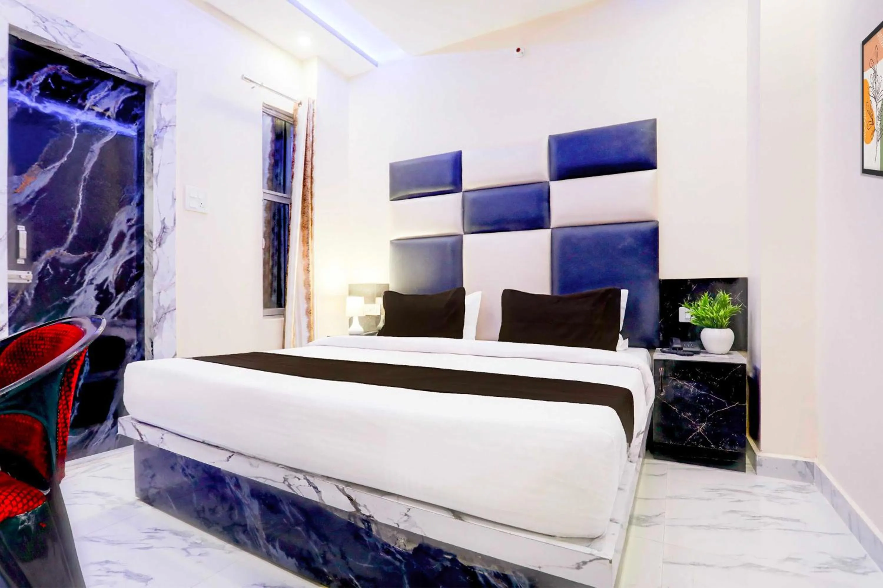 Bathroom, Bed in Hotel O Prayagraj Subedarganj Railway Station