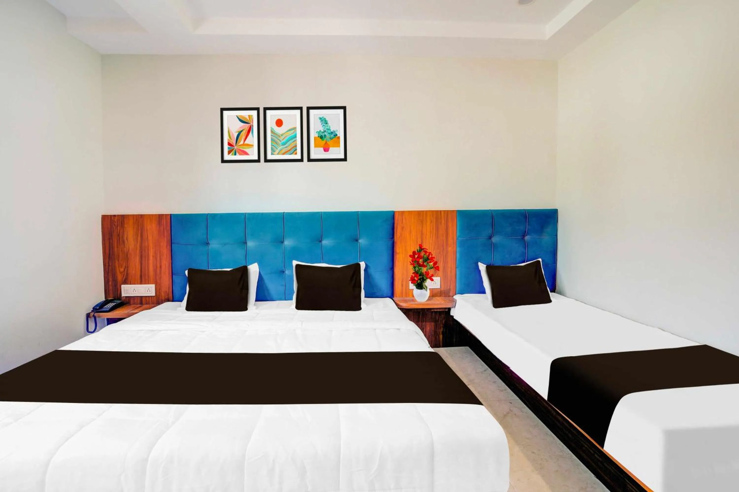Hotel O Shri Mahakaleshwar Jyotirlinga Temple