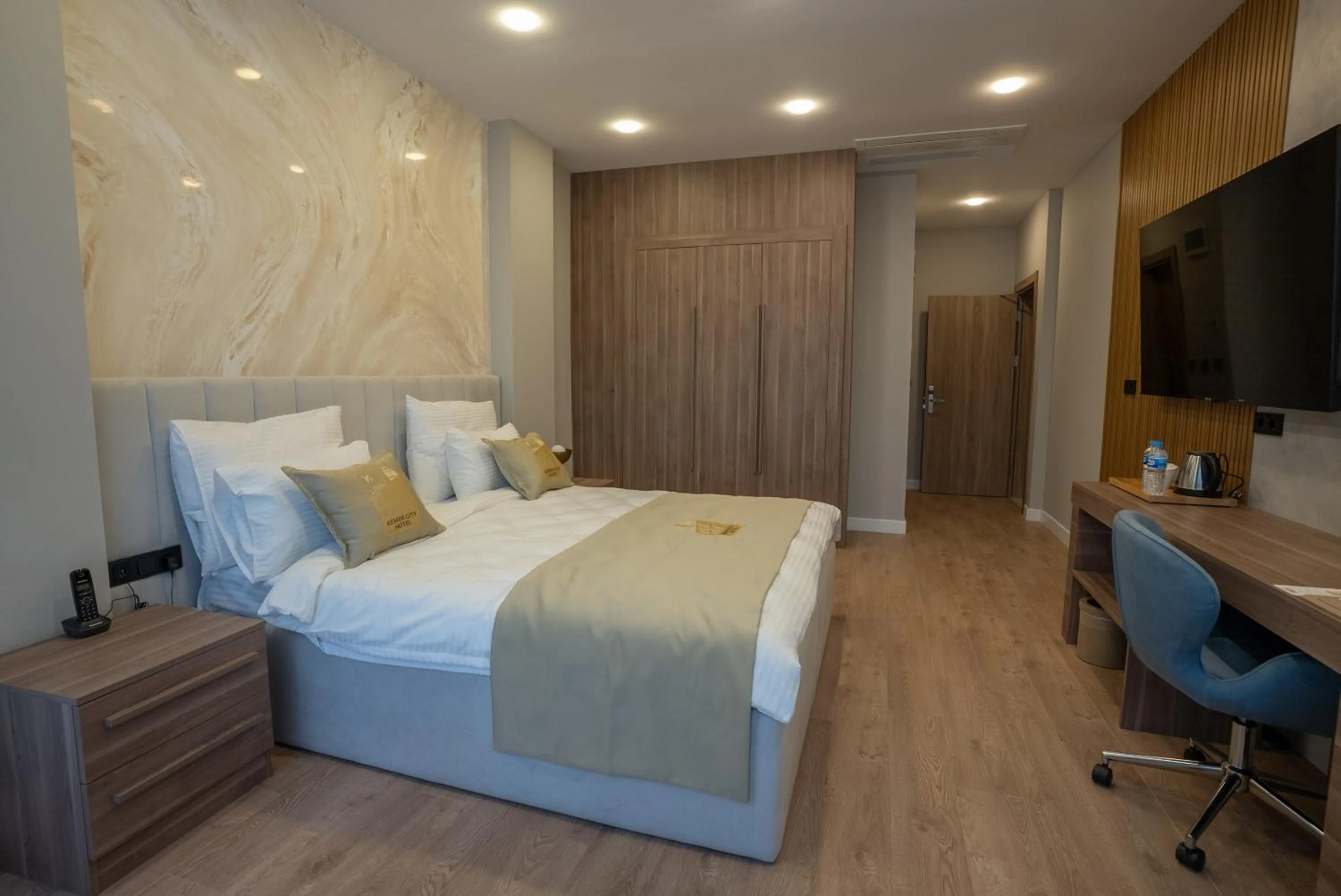 Bed in Kemer City Hotel İstanbul Airport