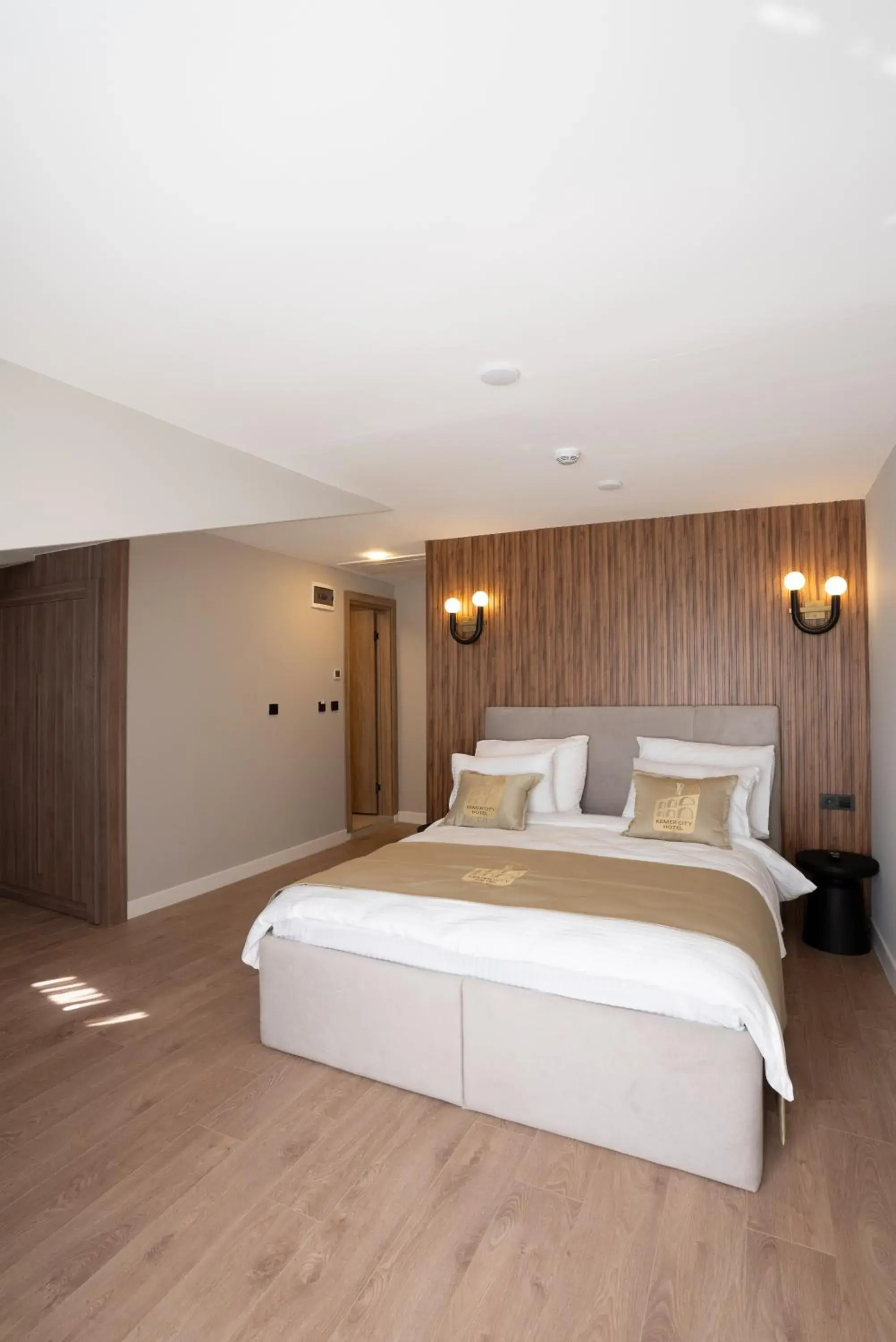 Triple Room with Terrace - single occupancy in Kemer City Hotel İstanbul Airport Triple Room with Terrace - single occupancy in Kemer City Hotel İstanbul Airport