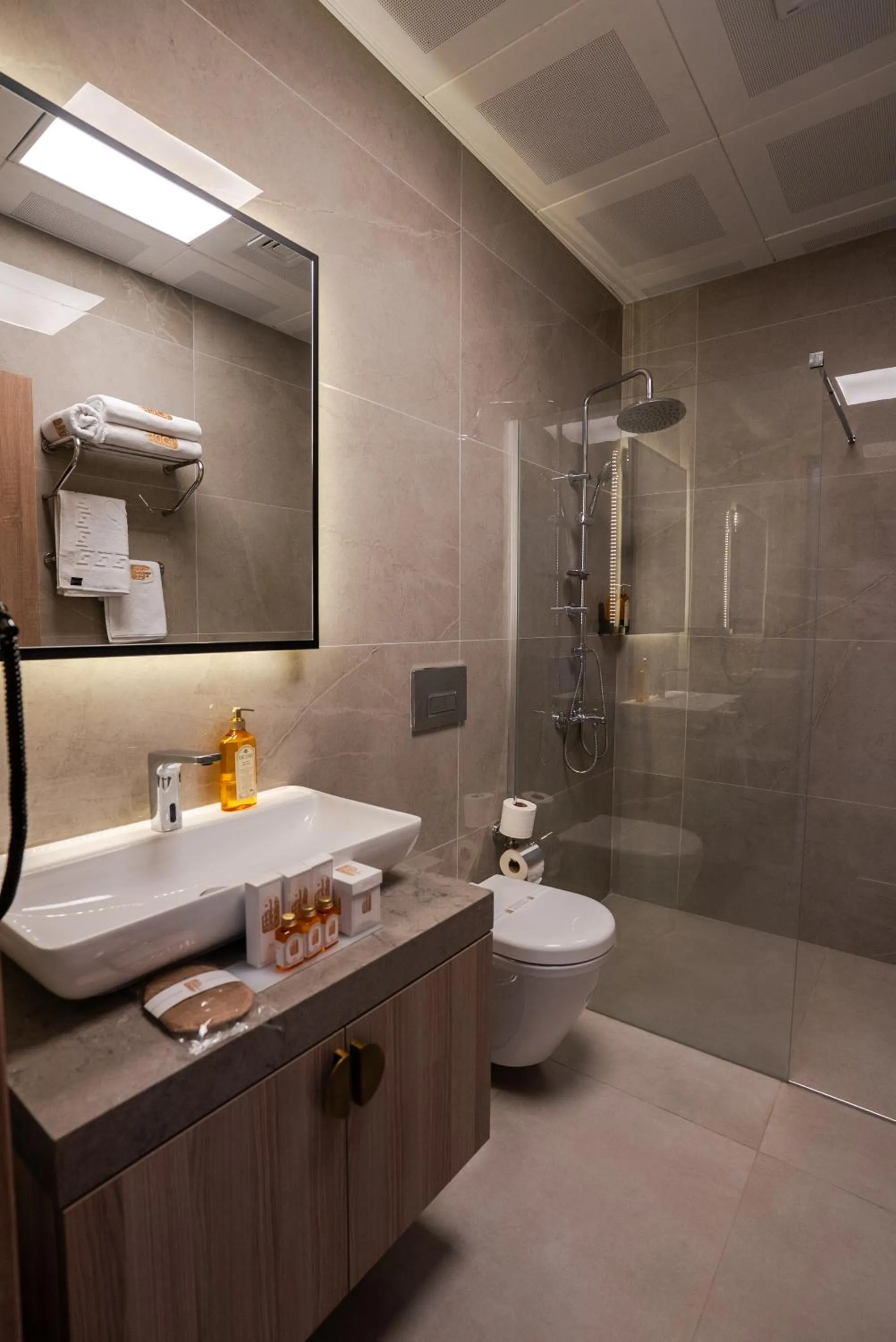 Kemer City Hotel İstanbul Airport