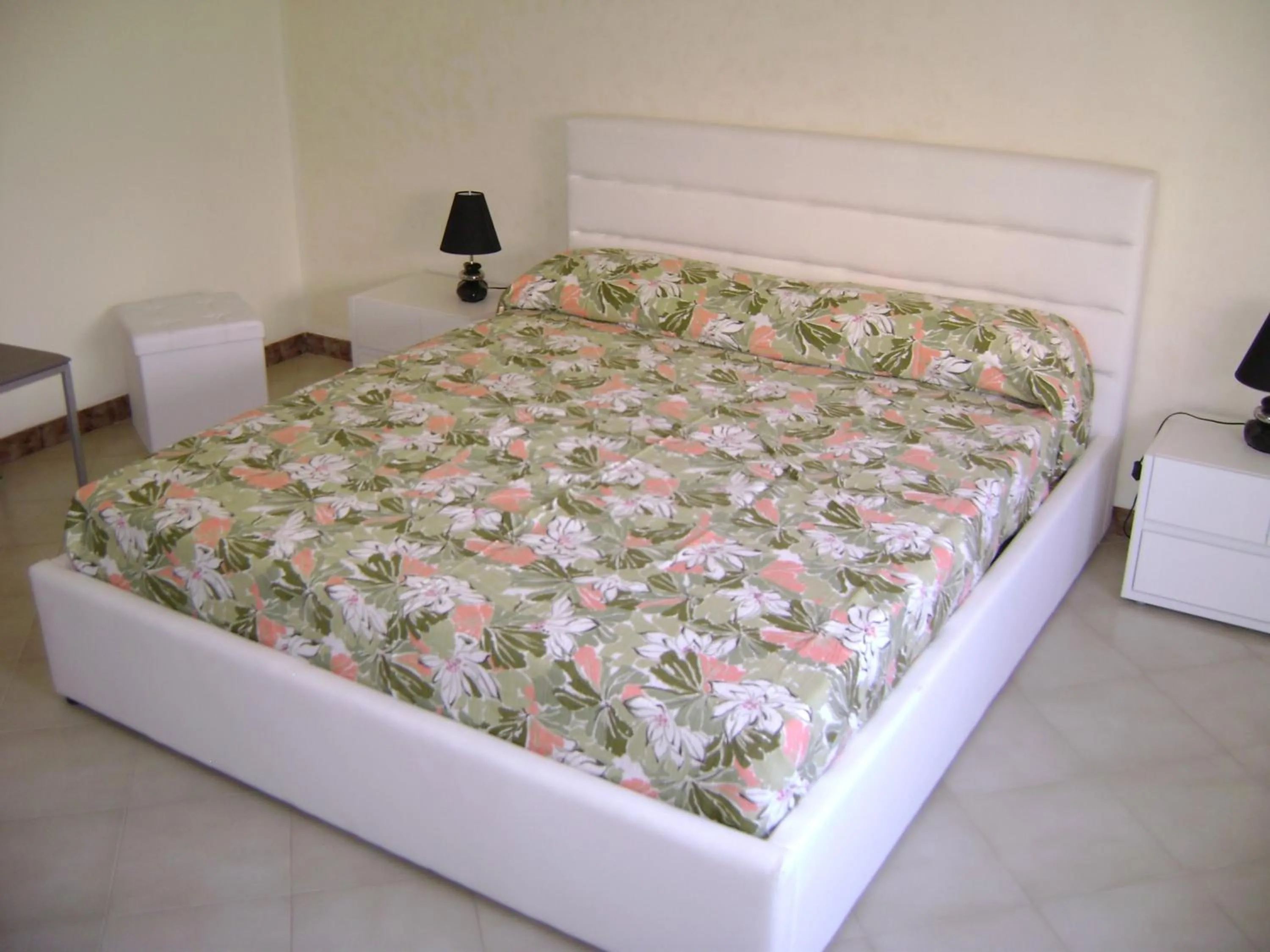 Bedroom, Bed in Torrebianca