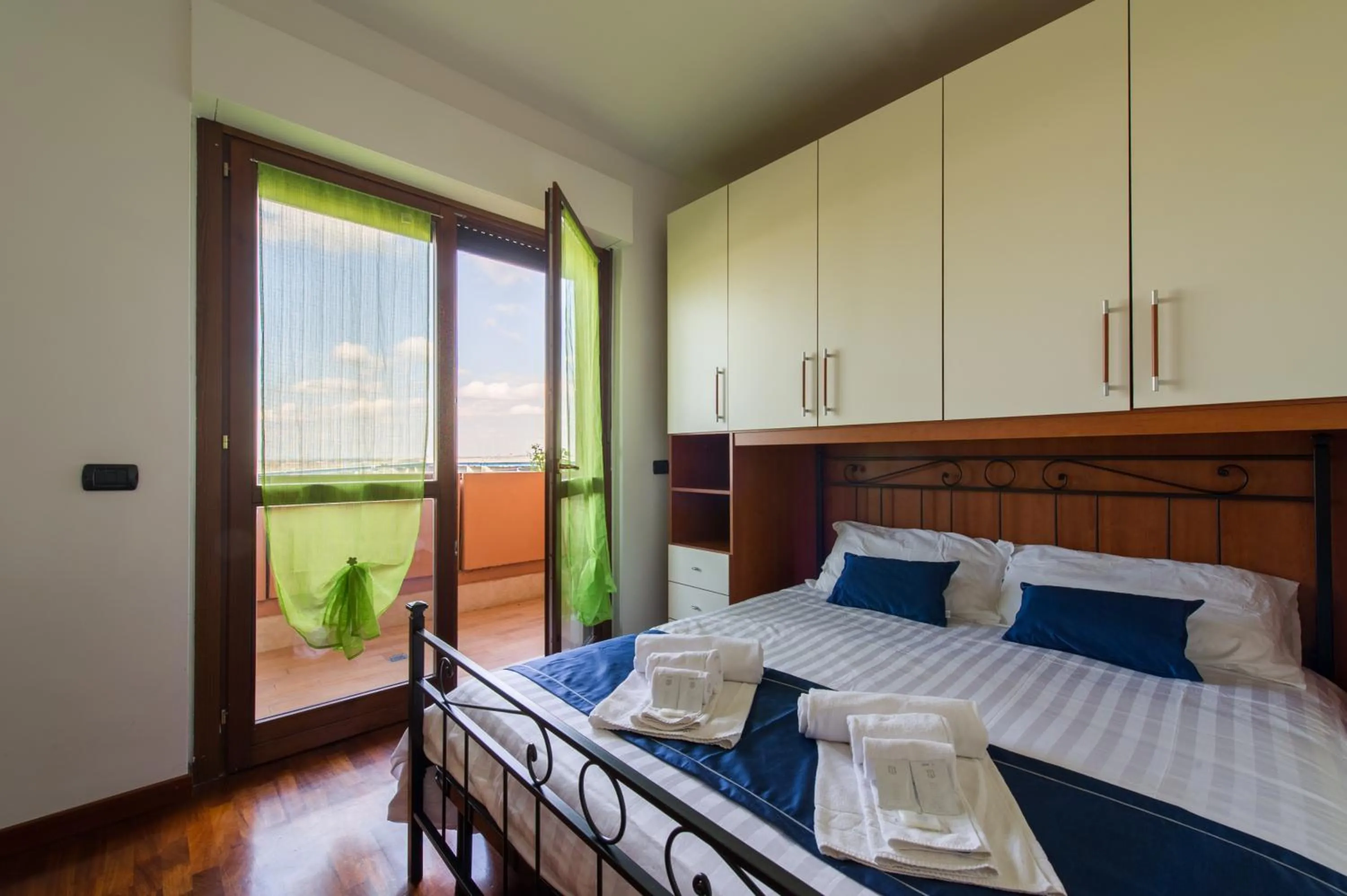 Bed in Domus Fiera di Roma Village