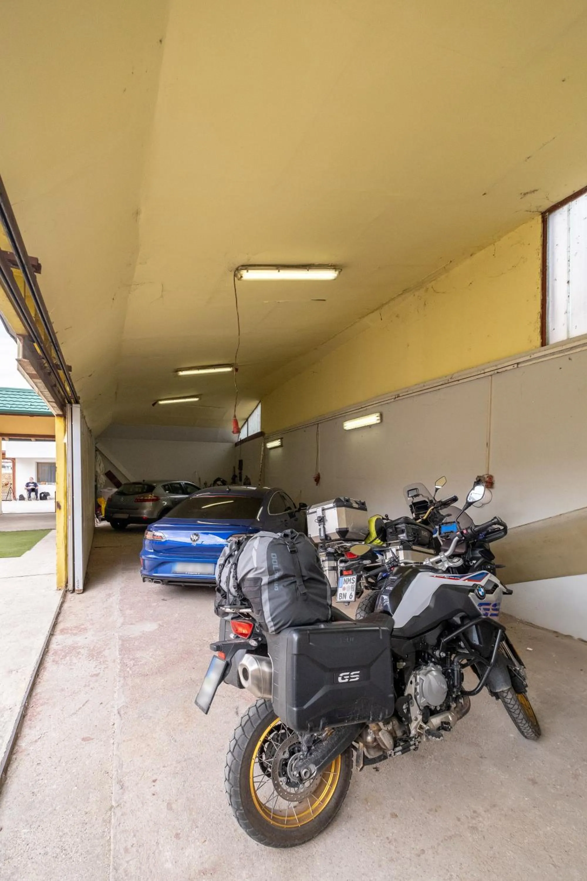 Parking in Guesthouse Rose