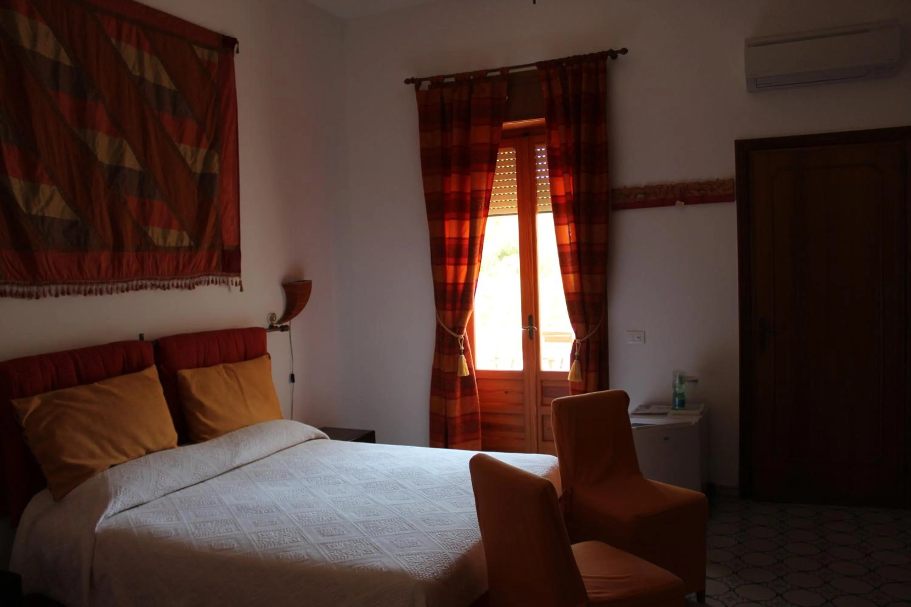 Bedroom, Bed in Villa Pedaci B&B