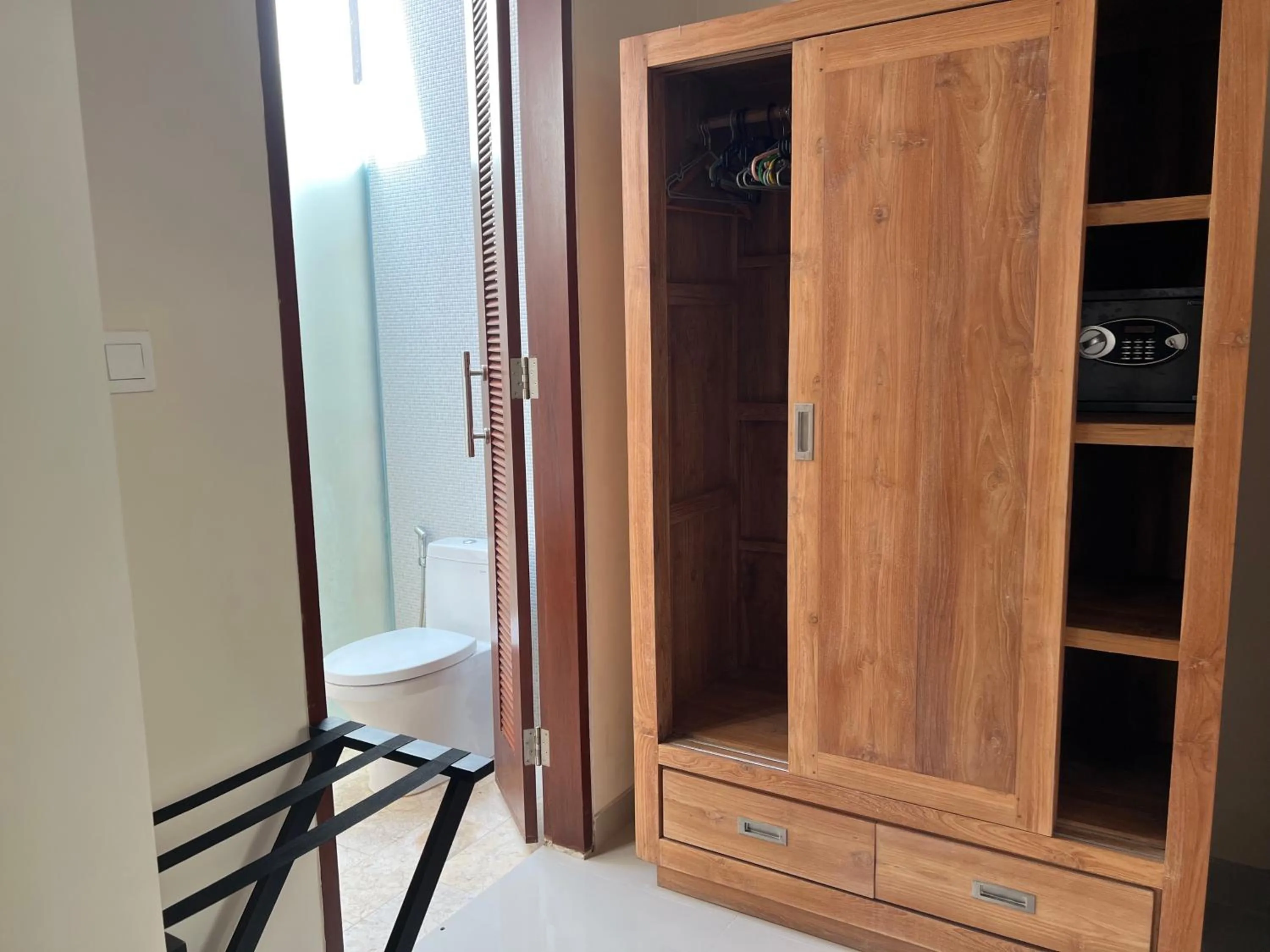 wardrobe in Kesari Haven Villa C