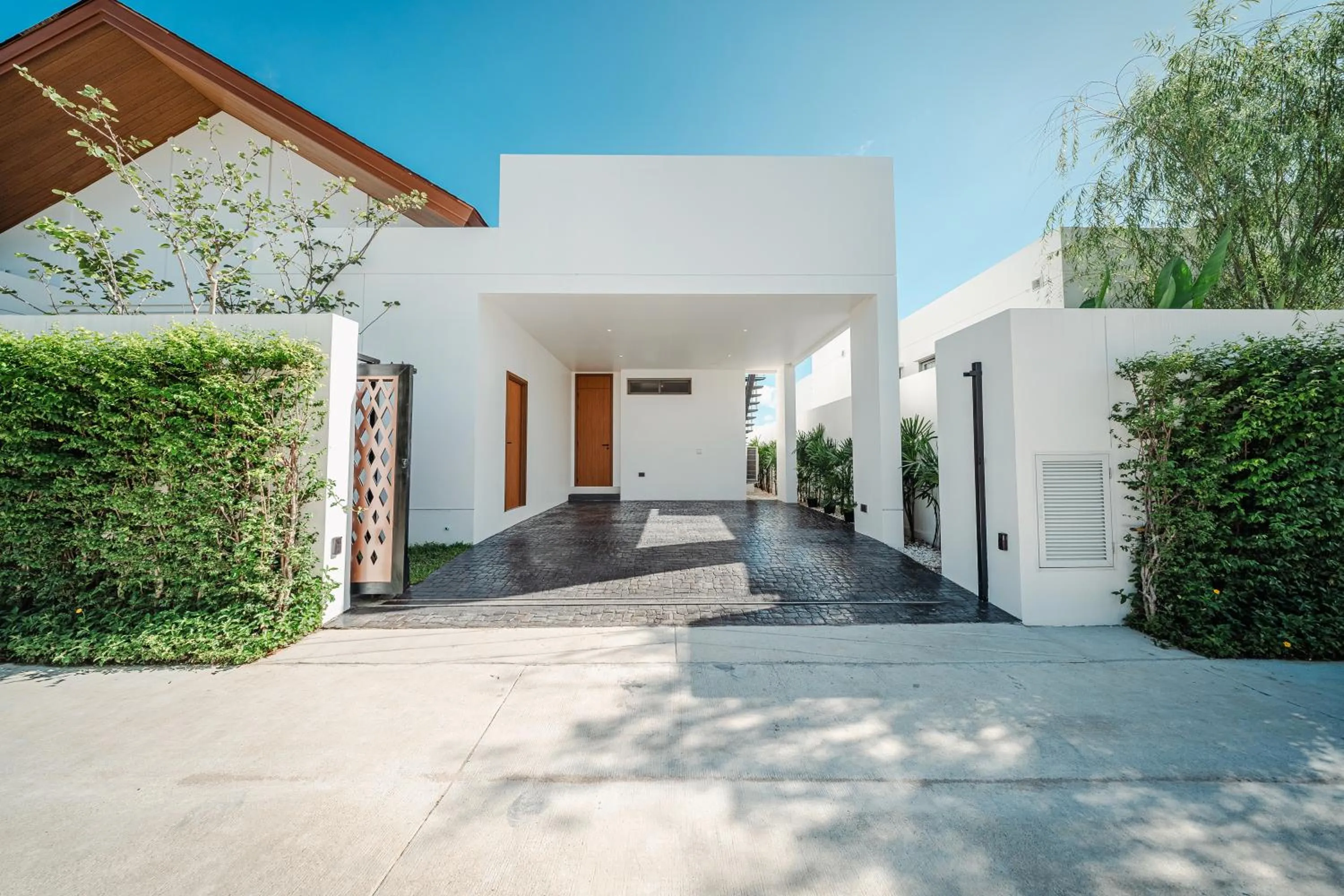 Property building in The Ozone Residences Bangtao