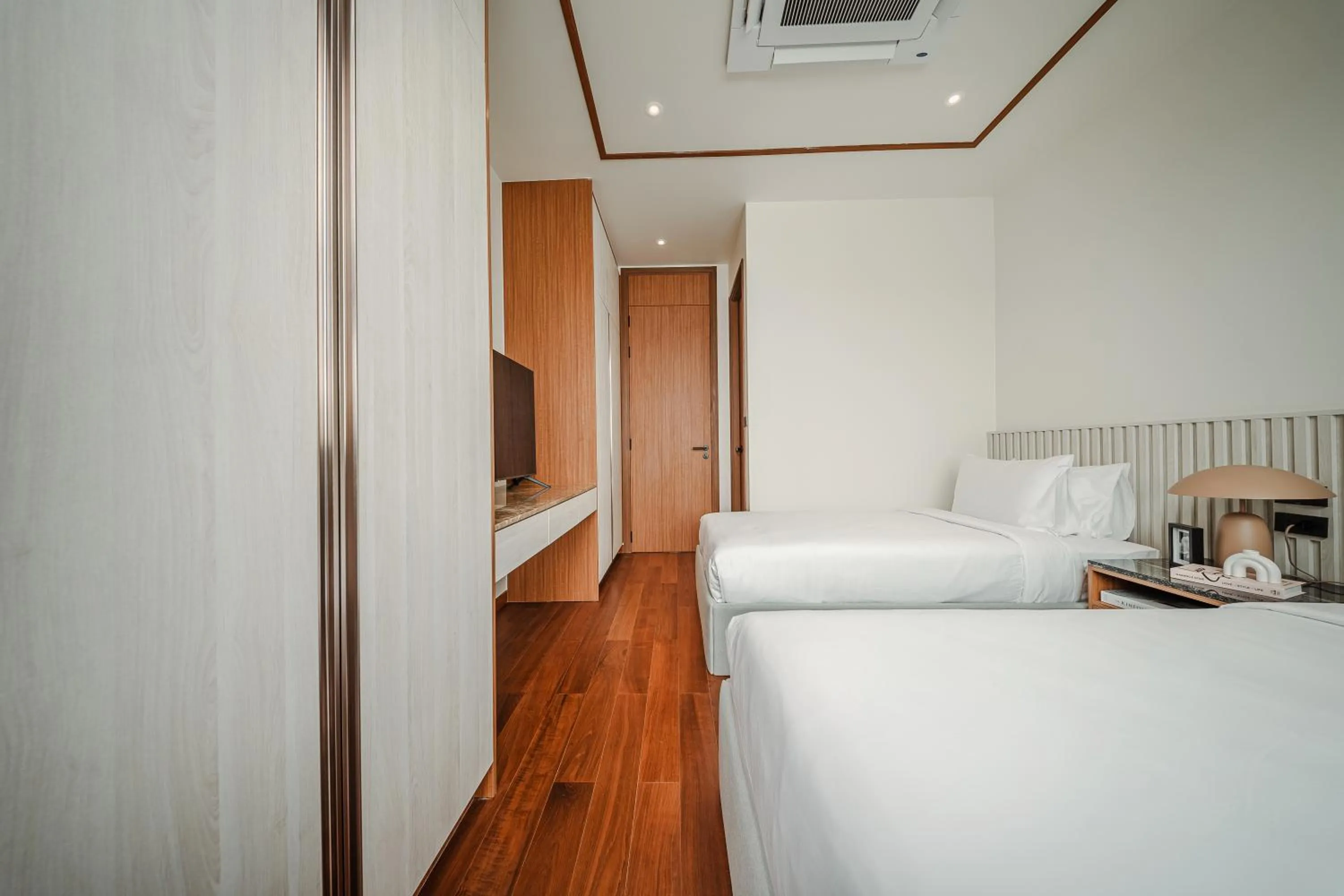 Bedroom, Bed in The Ozone Residences Bangtao