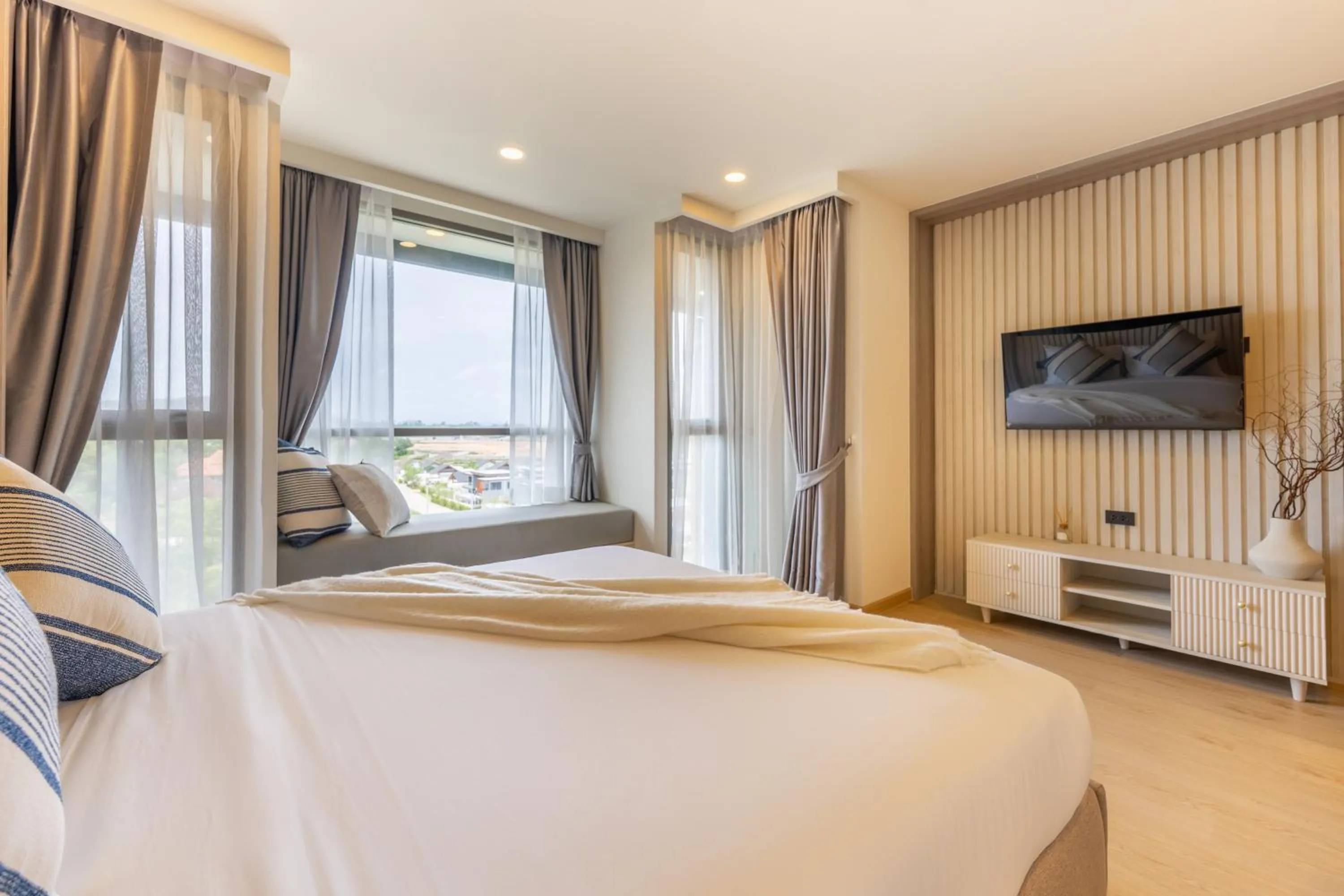 Bed in The Ozone Residences Bangtao