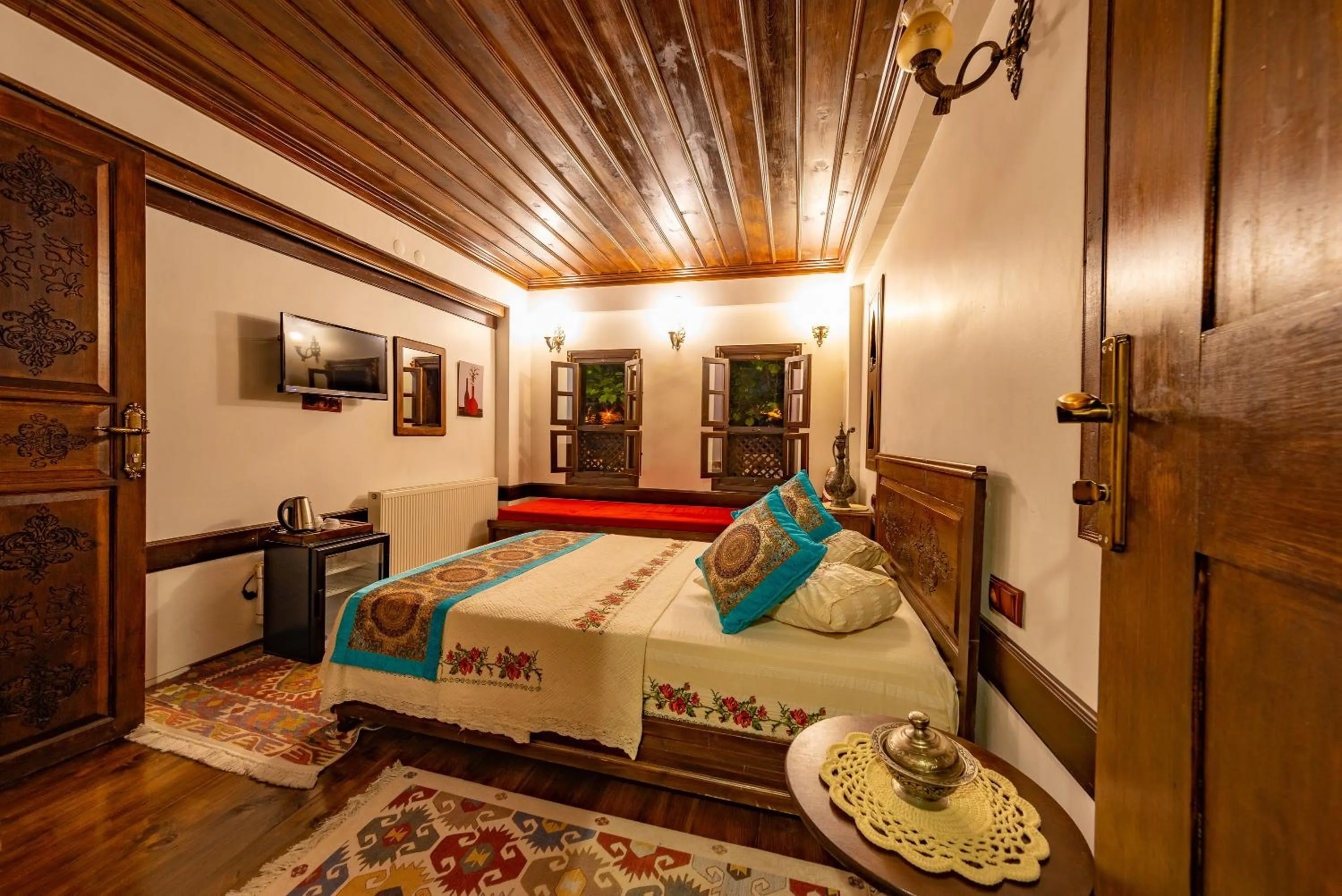 Photo of the whole room, Bed in Safranbolu Seyi̇r Konak Otel