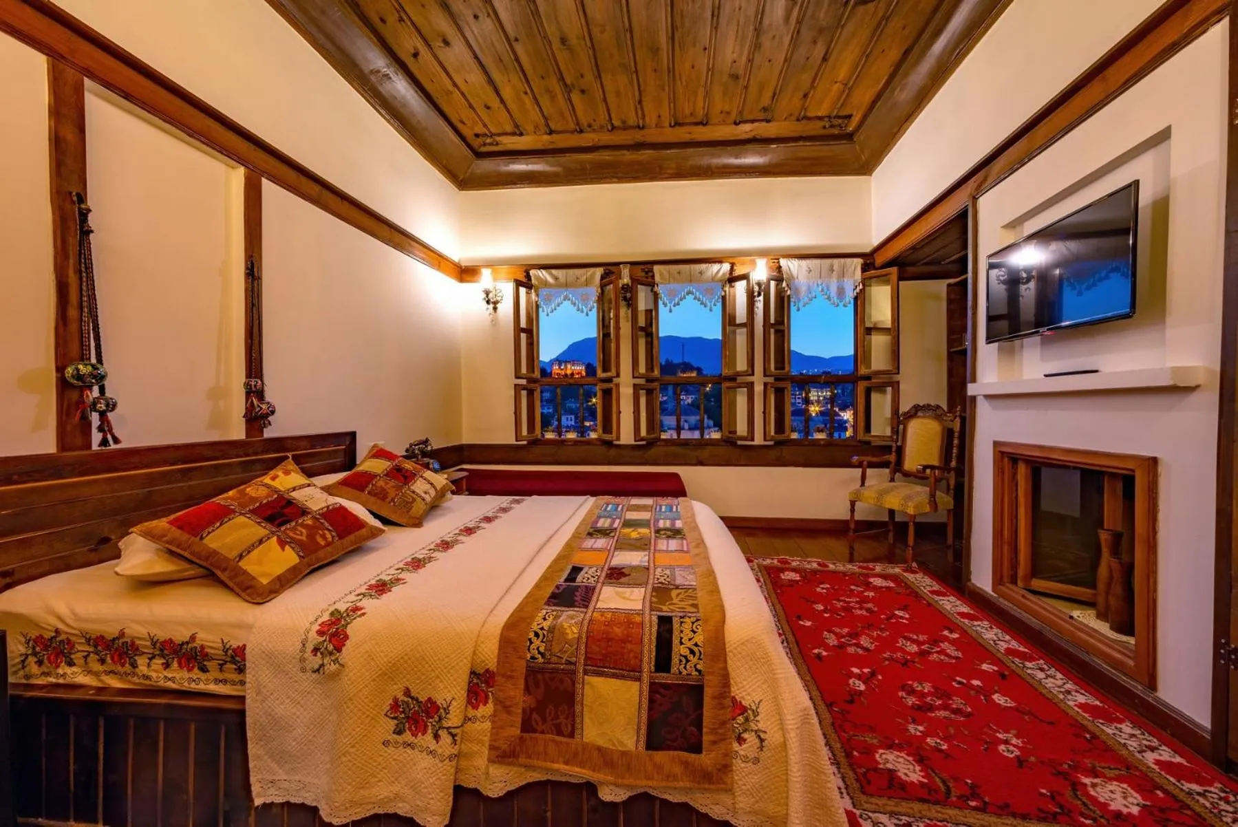 City view, Bed in Safranbolu Seyi̇r Konak Otel