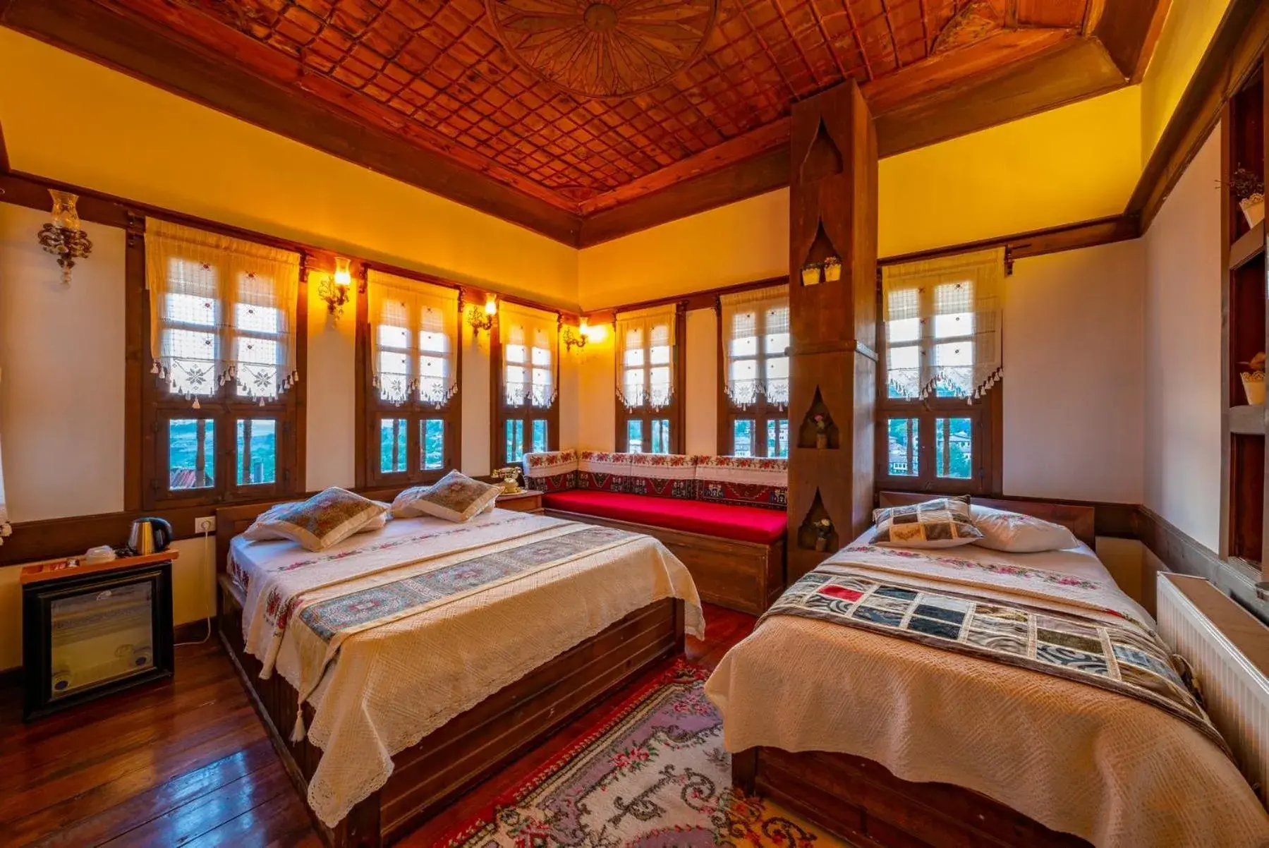 Superior Twin Room with City View - single occupancy in Safranbolu Seyi̇r Konak Otel Superior Twin Room with City View - single occupancy in Safranbolu Seyi̇r Konak Otel