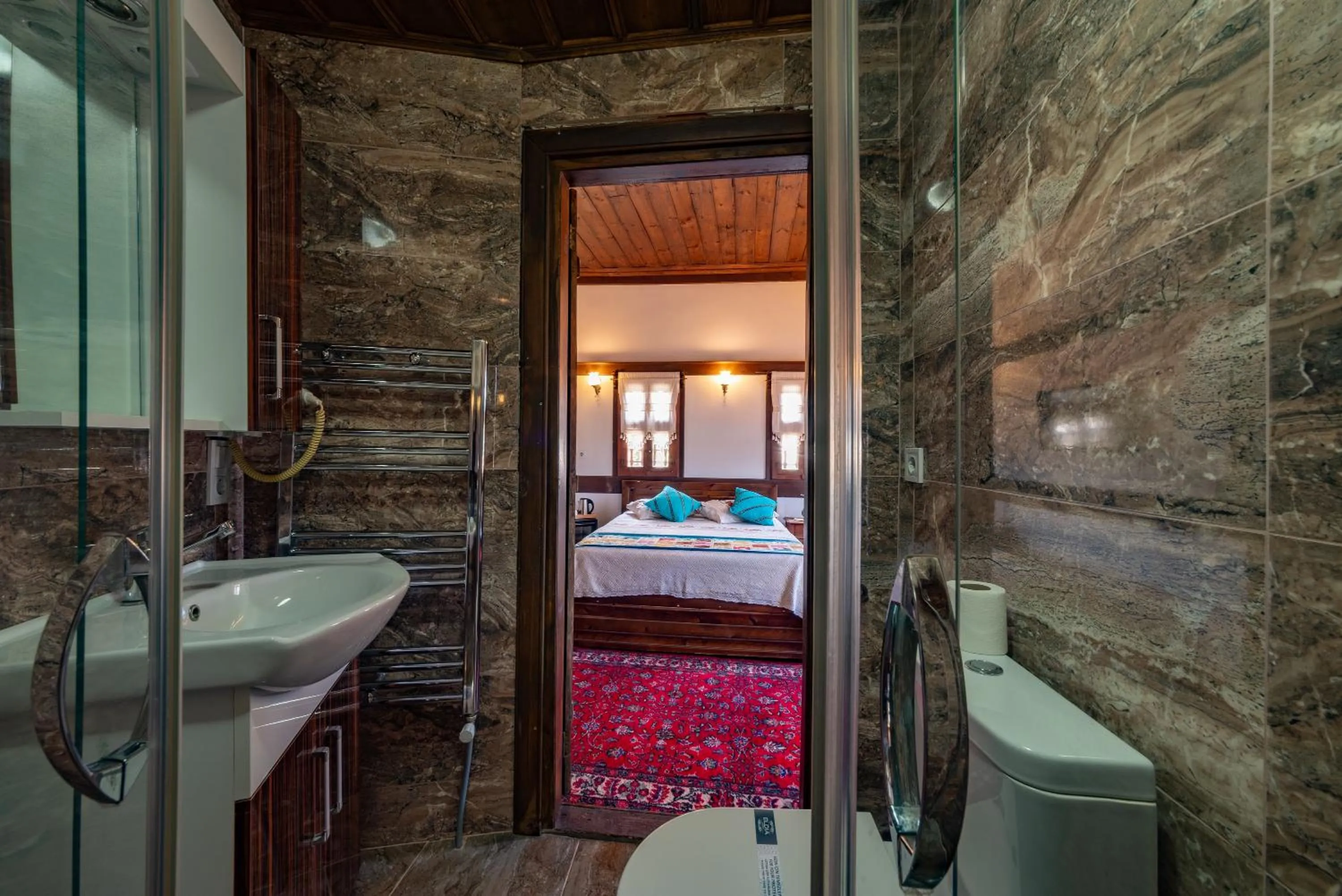 Toilet, Bed in Safranbolu Seyi̇r Konak Otel