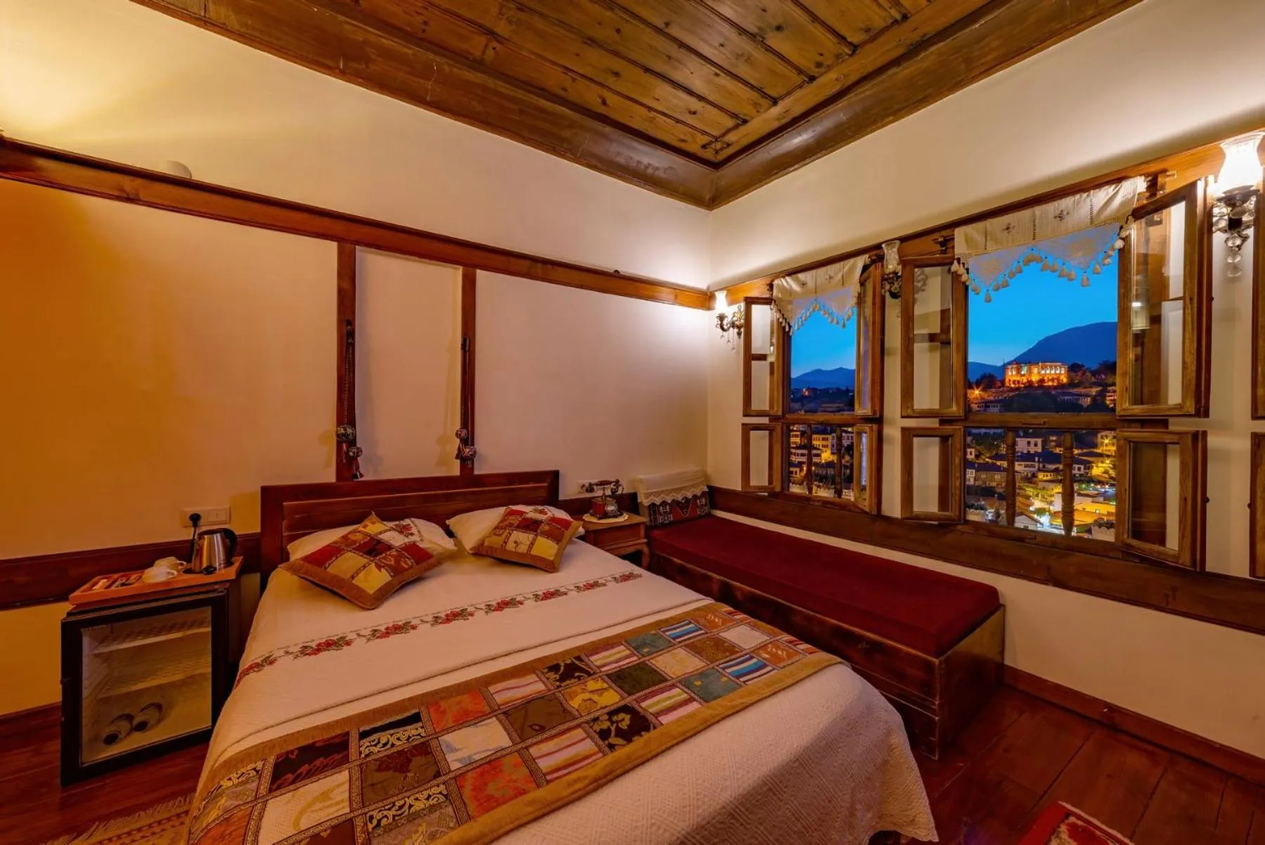 City view, Bed in Safranbolu Seyi̇r Konak Otel